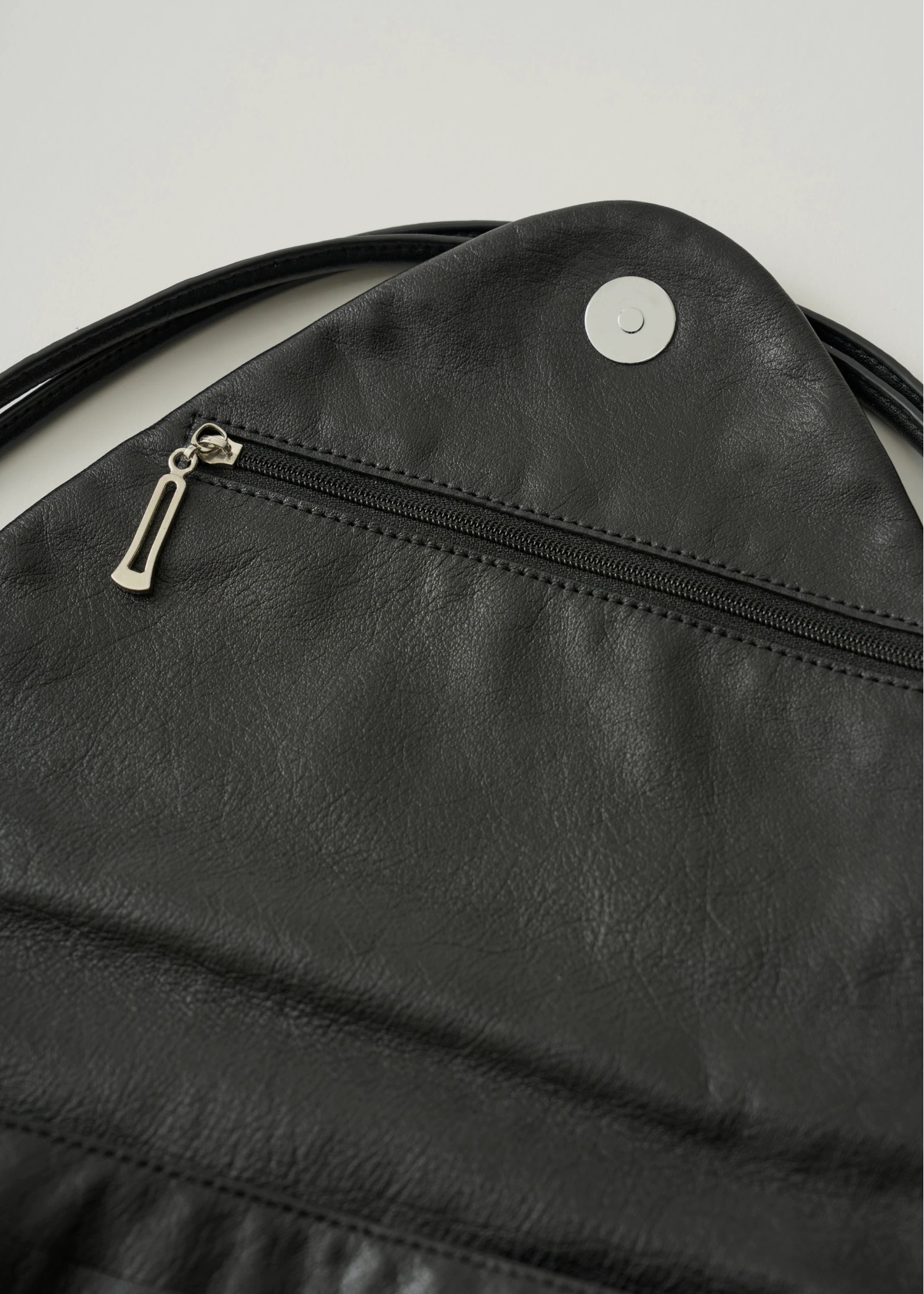 triangle real leather bag "SIERRA"