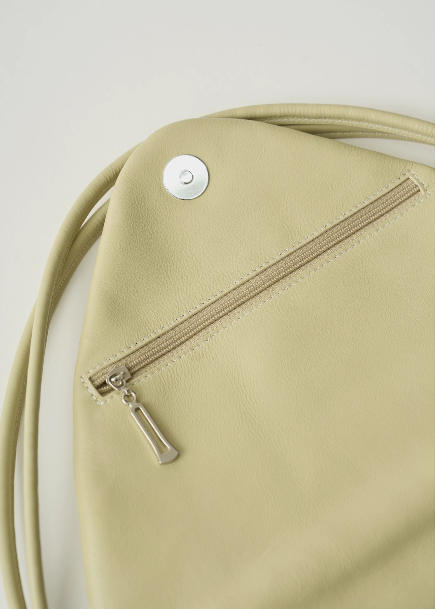 triangle real leather bag "SIERRA"