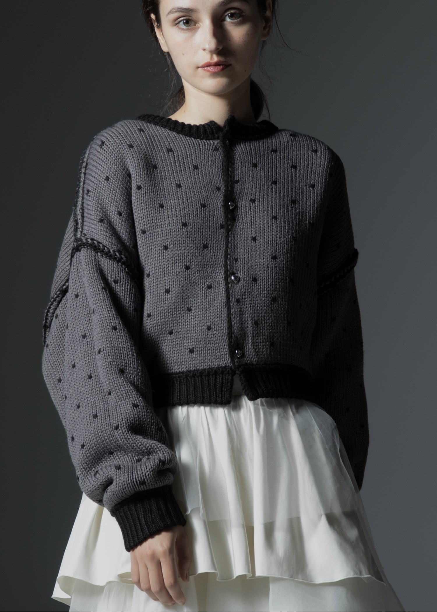 heart dot jacquard reversible cropped knit cardigan