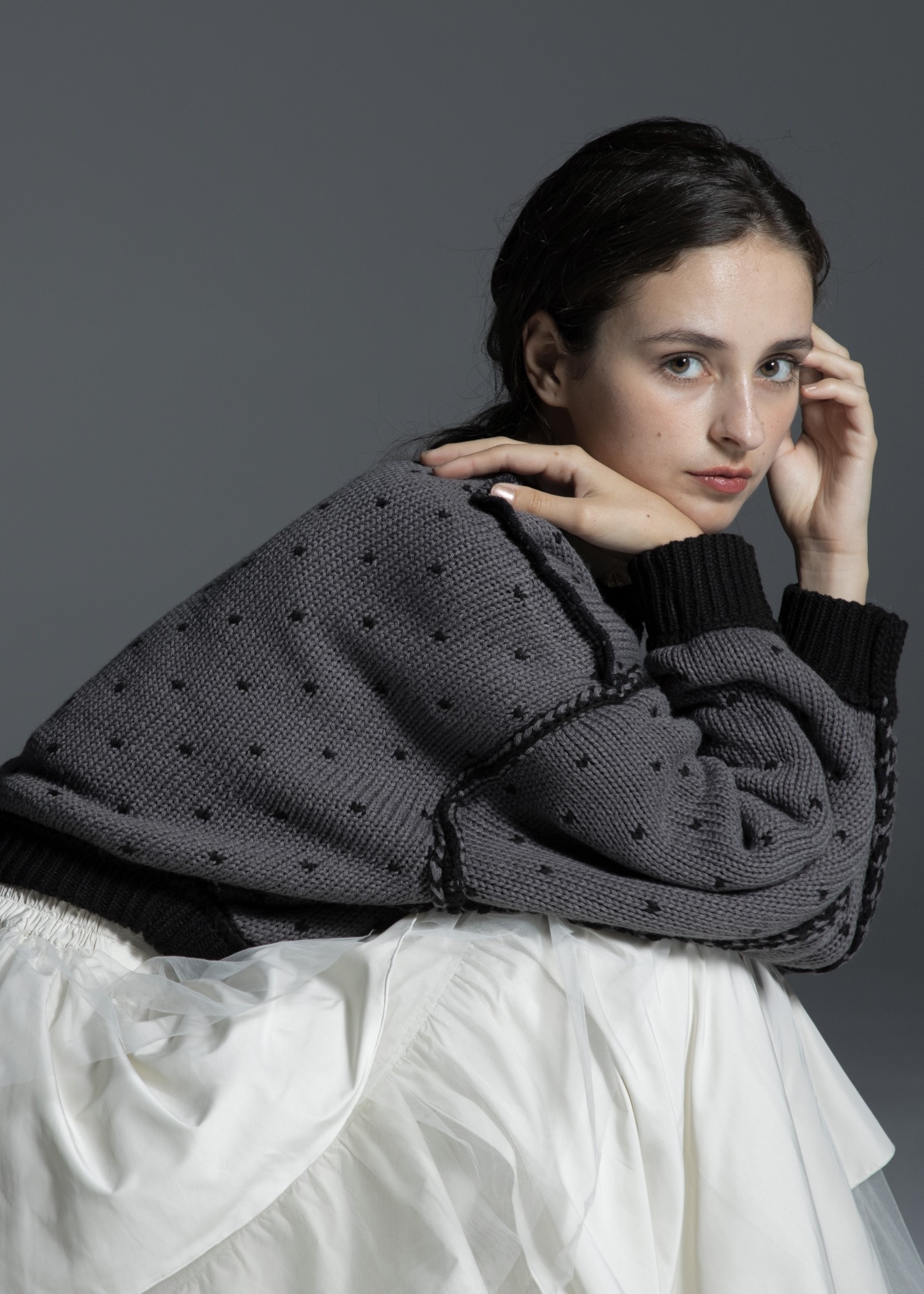 heart dot jacquard reversible cropped knit cardigan