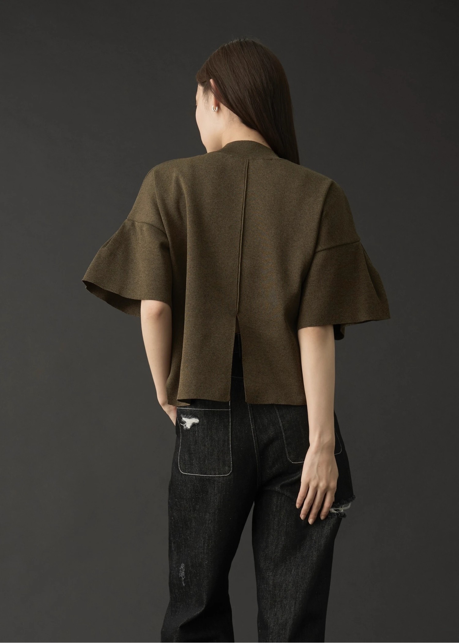 mockneck half sleeve tuck knit