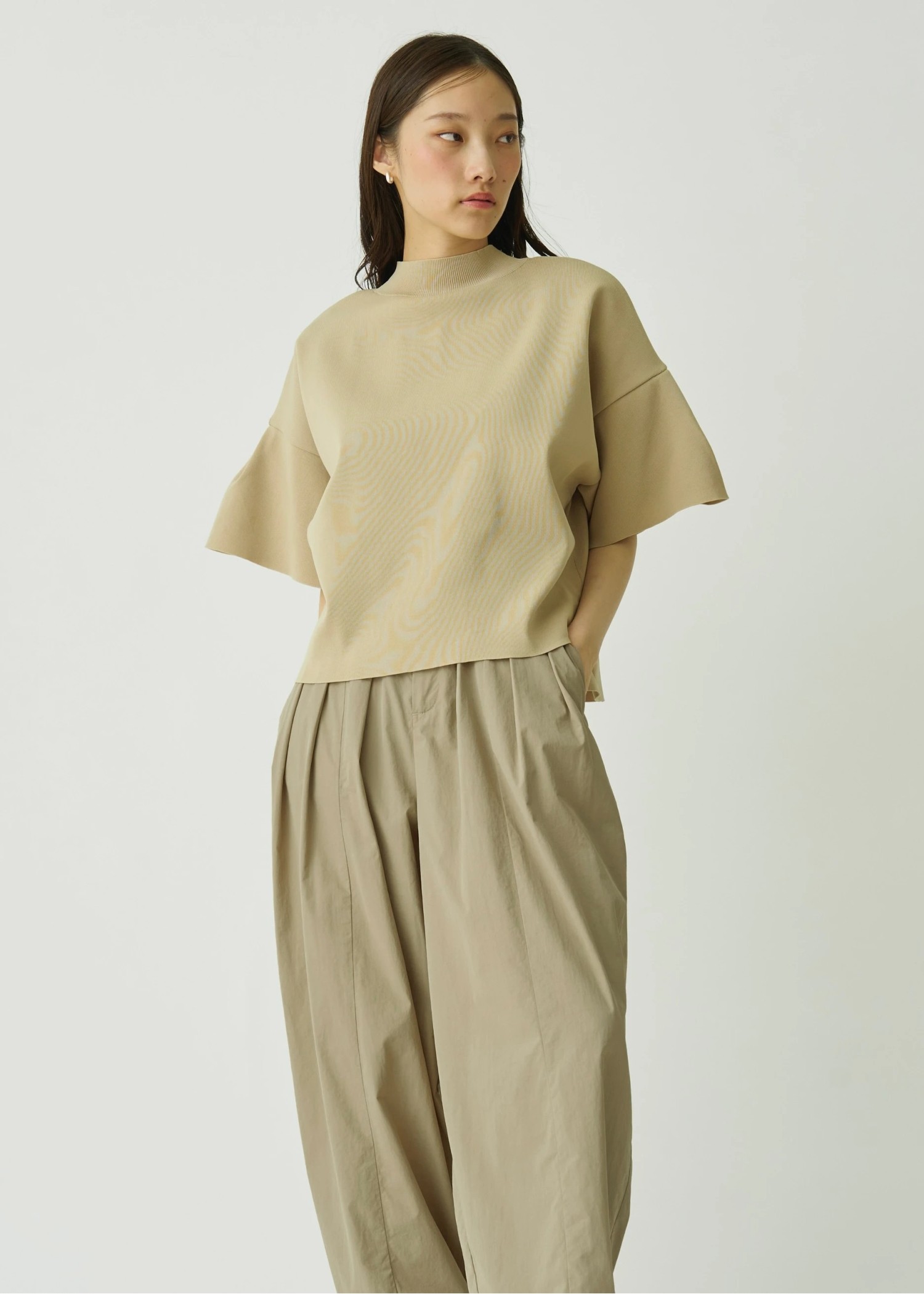 mockneck half sleeve tuck knit