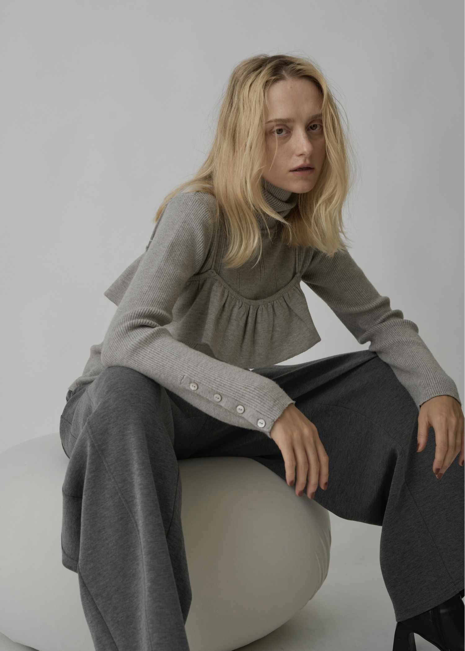 arm button turtle rib knit