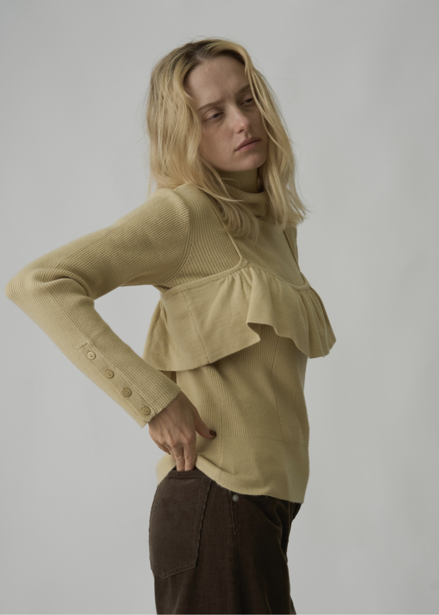 arm button turtle rib knit