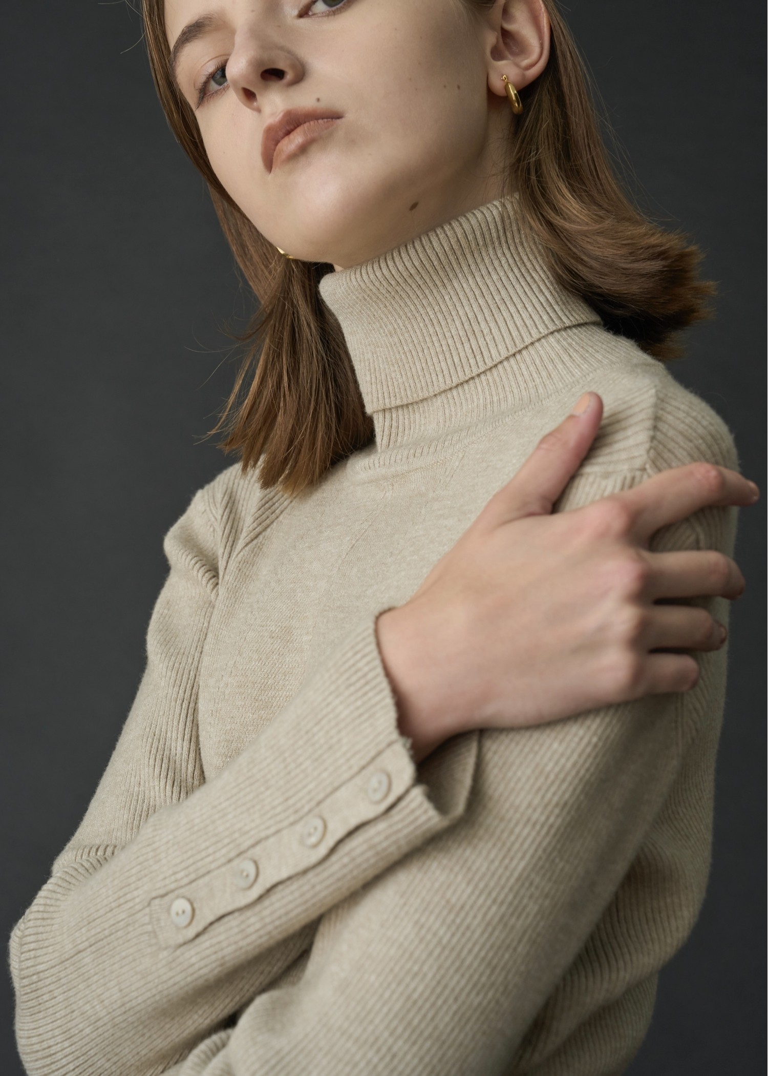 arm button turtle rib knit