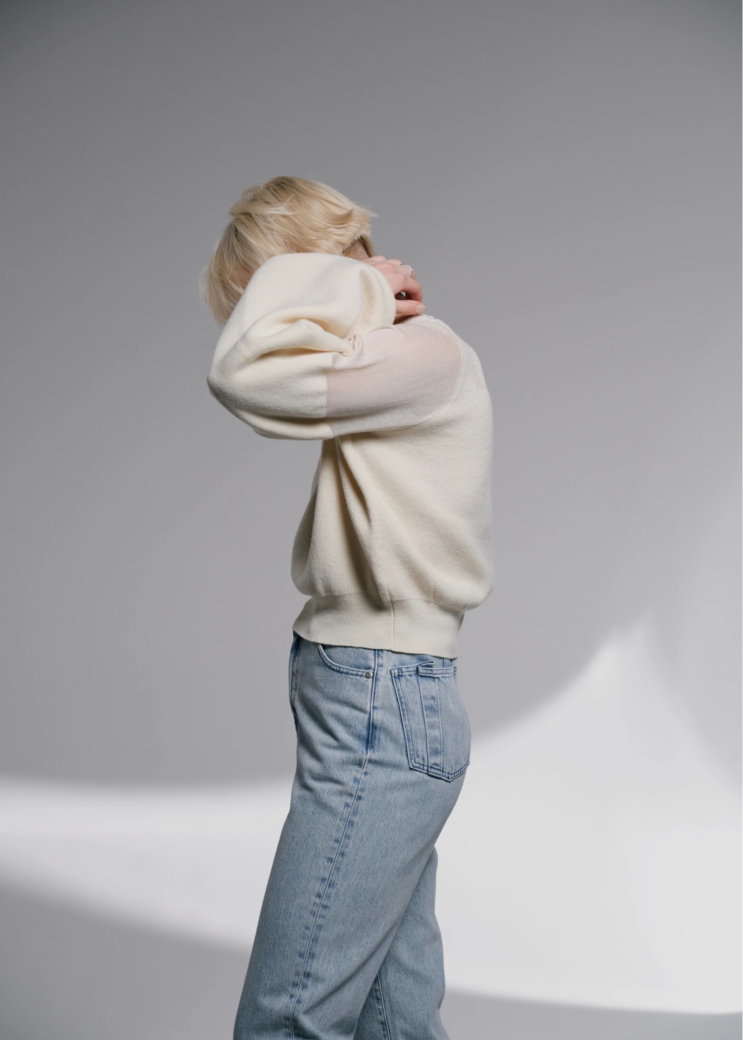 decollete sheer deployment volume sleeve knit