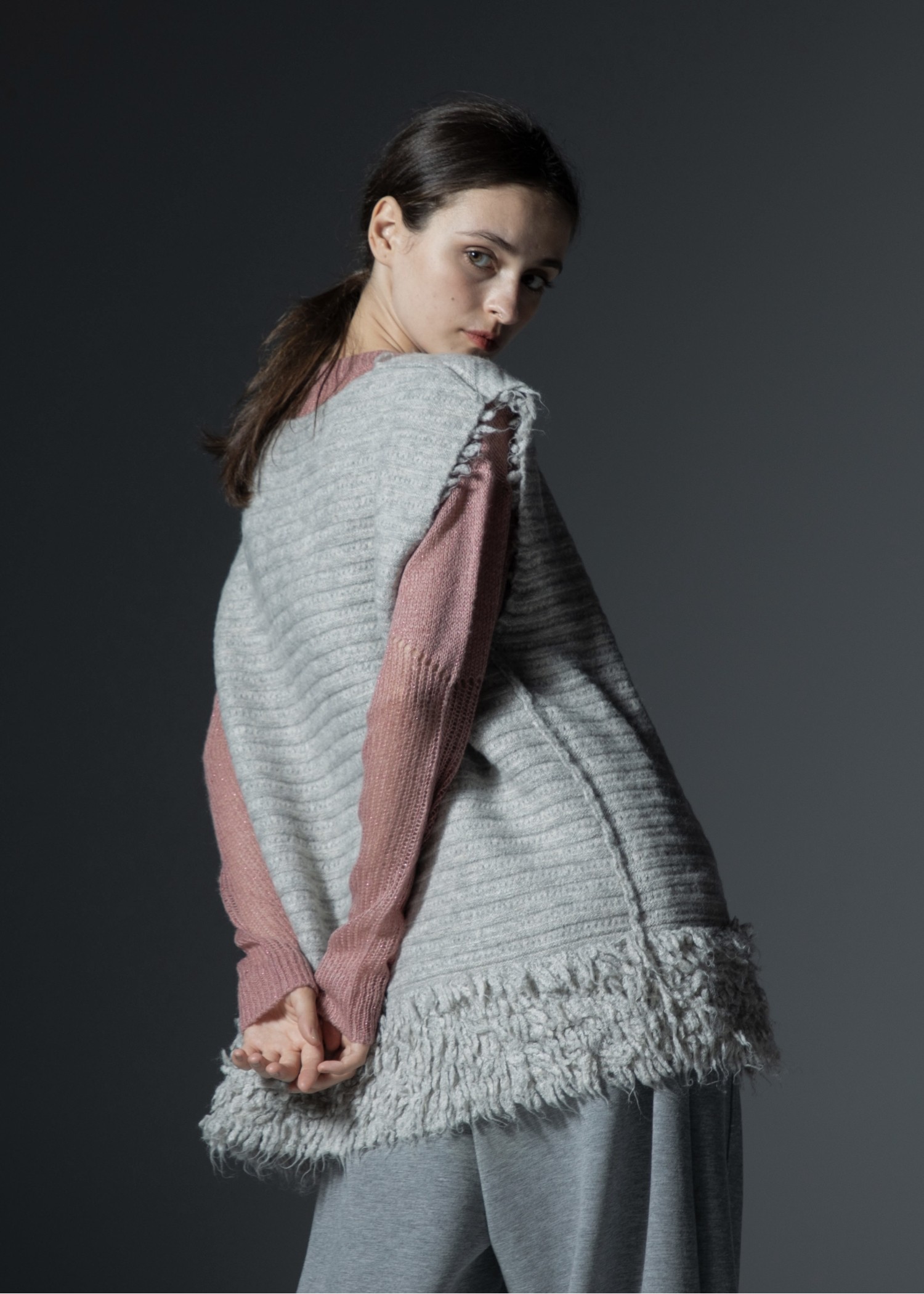 long loop reversible knit vest