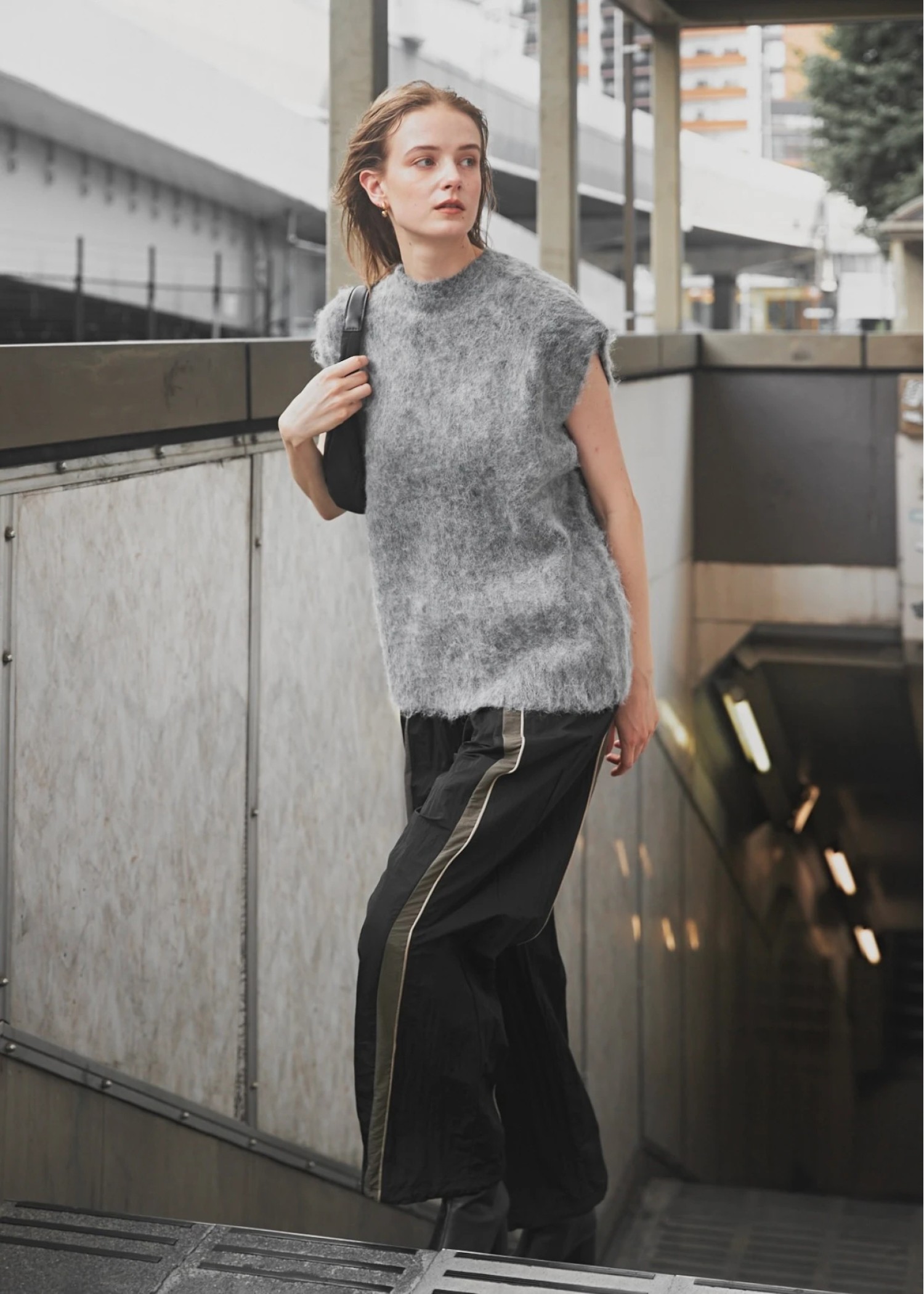 brushed shaggy over size knit vest