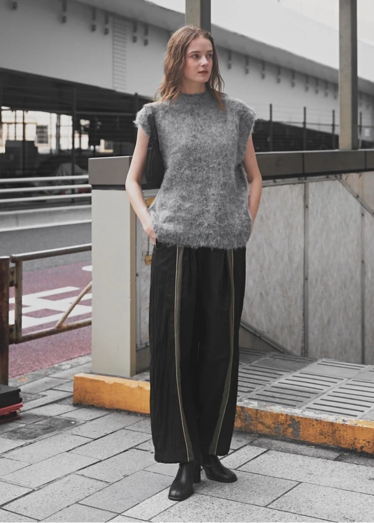 brushed shaggy over size knit vest