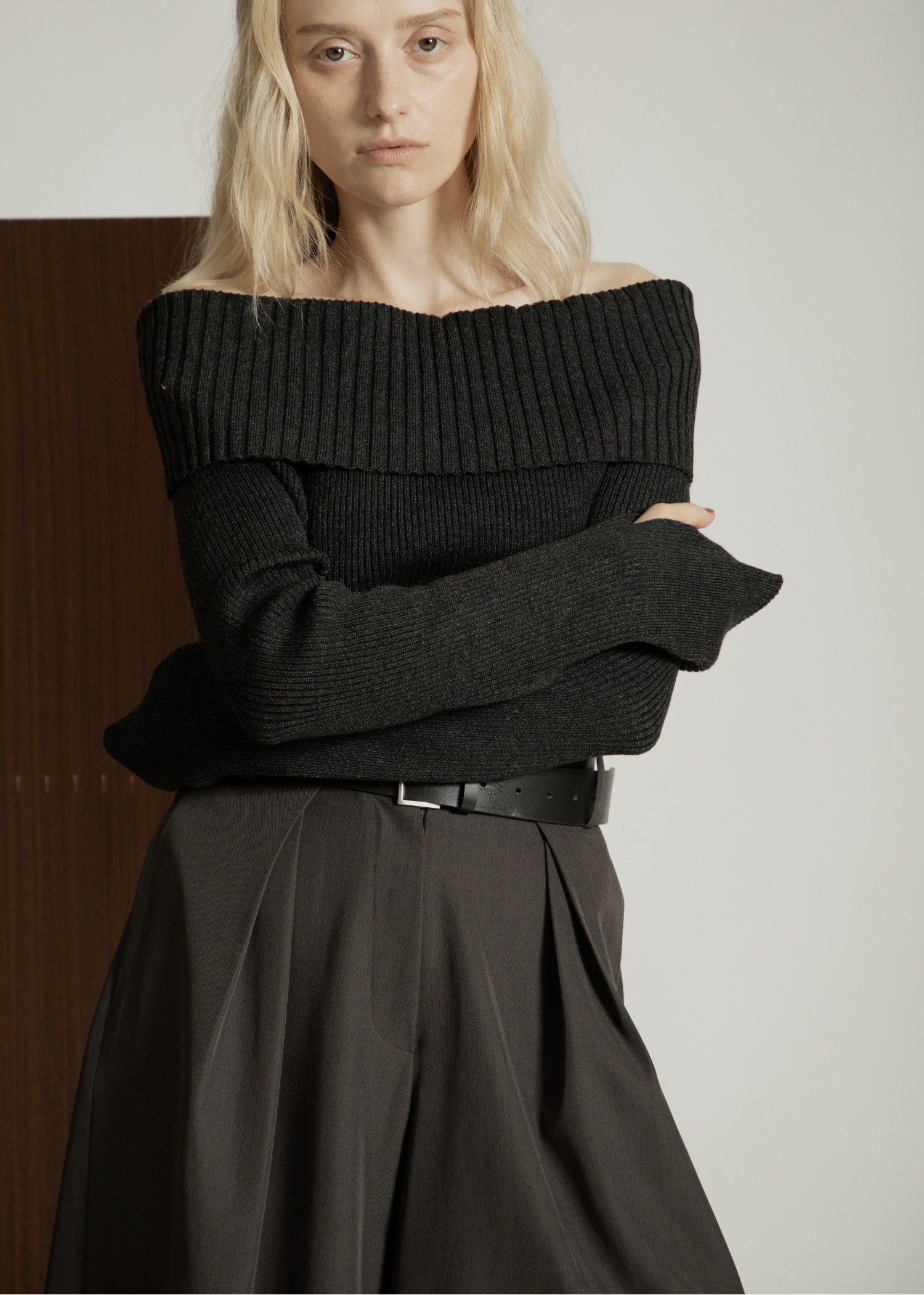 rib turnup off shoulder color schem knit