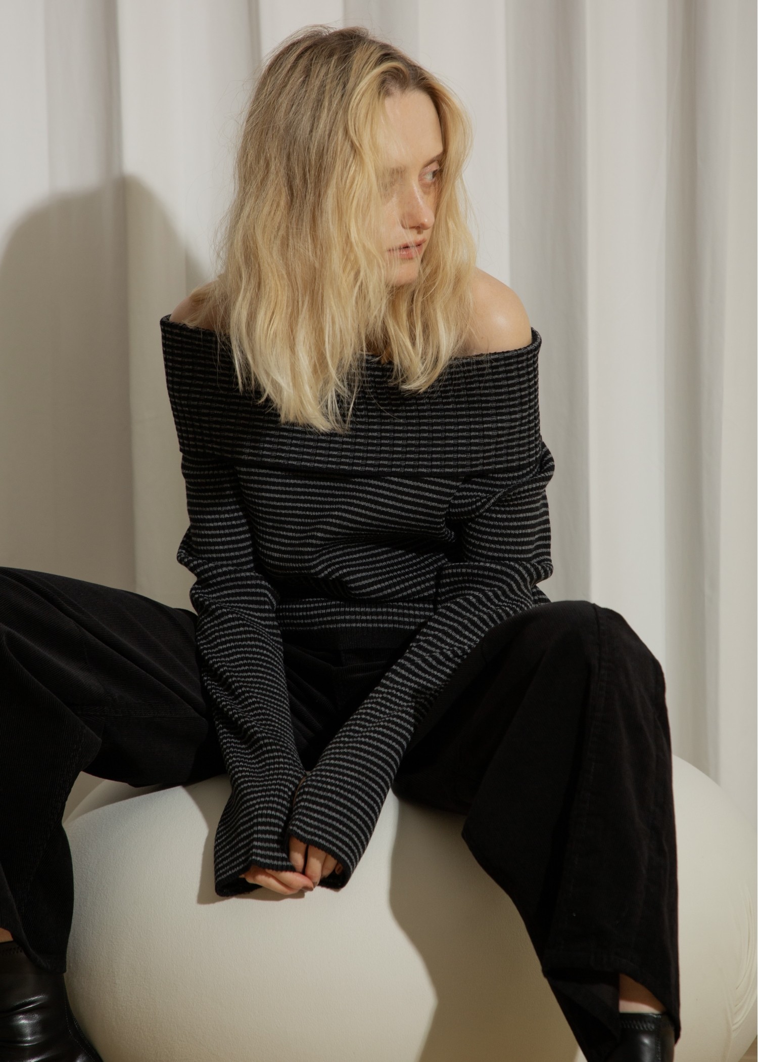 rib turnup off shoulder color schem knit