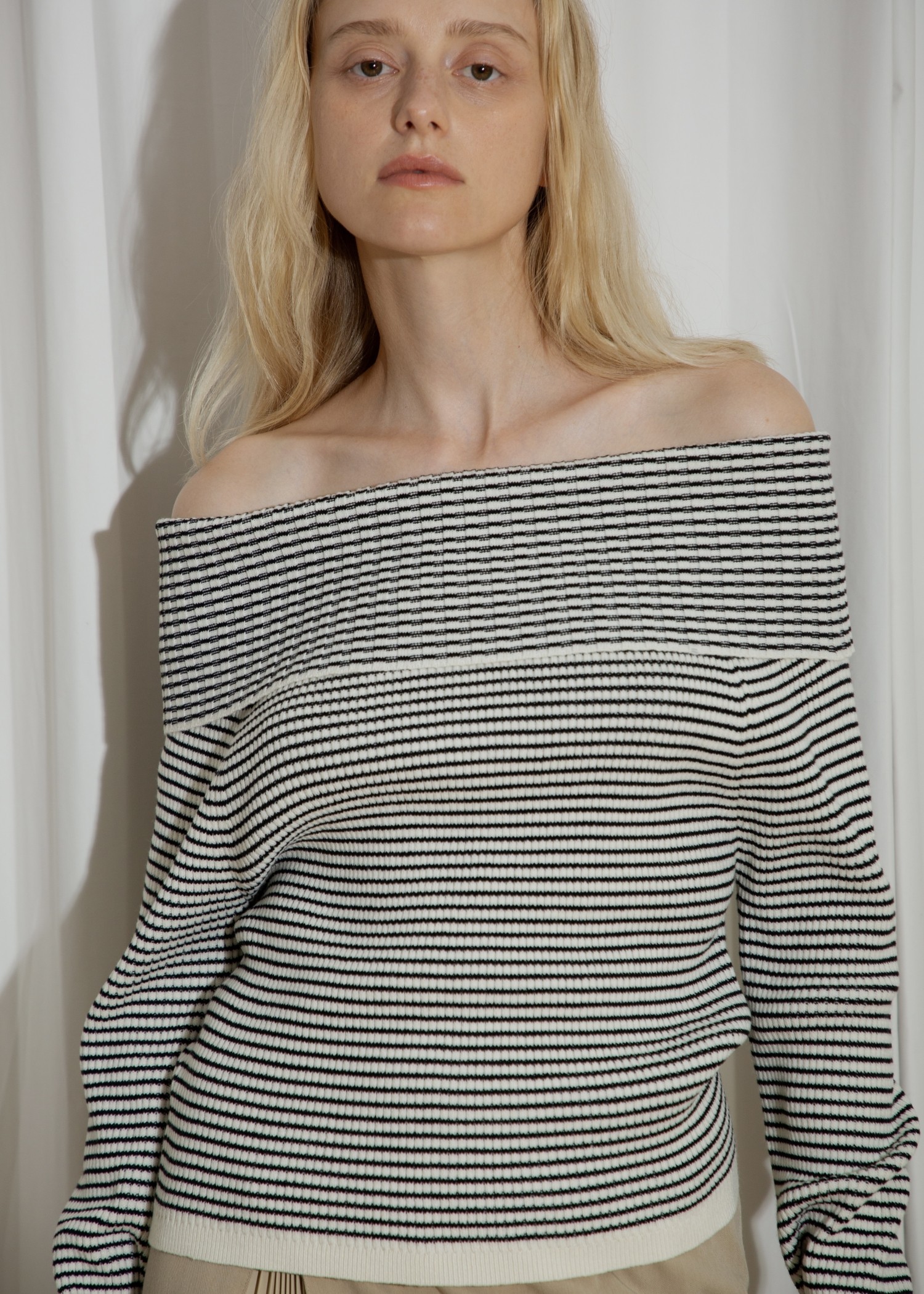 rib turnup off shoulder color schem knit