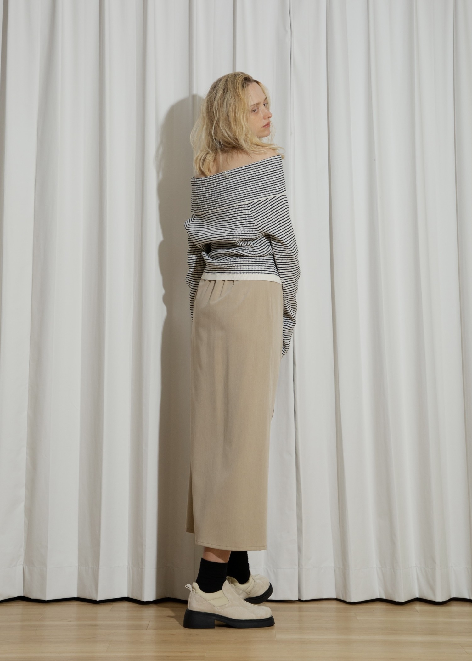 rib turnup off shoulder color schem knit