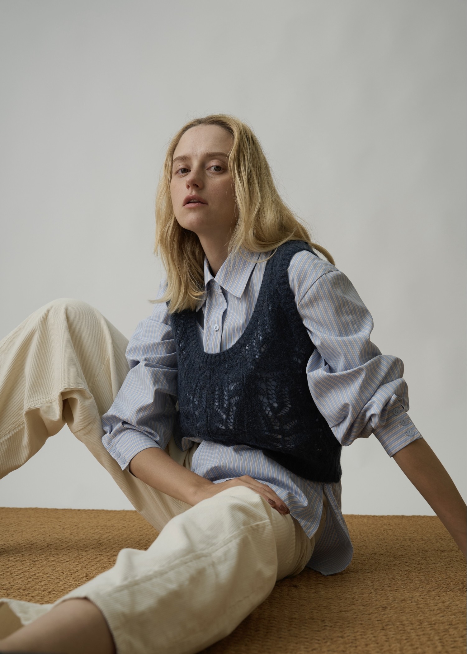 round neck sheer crochet knit tank