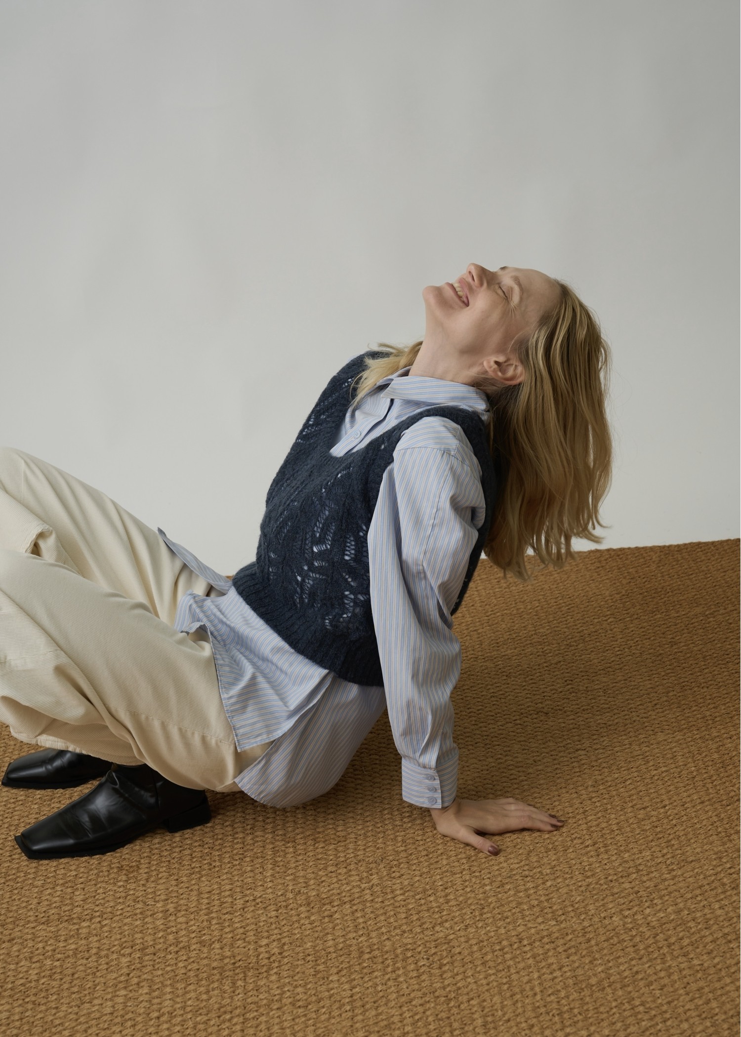 round neck sheer crochet knit tank