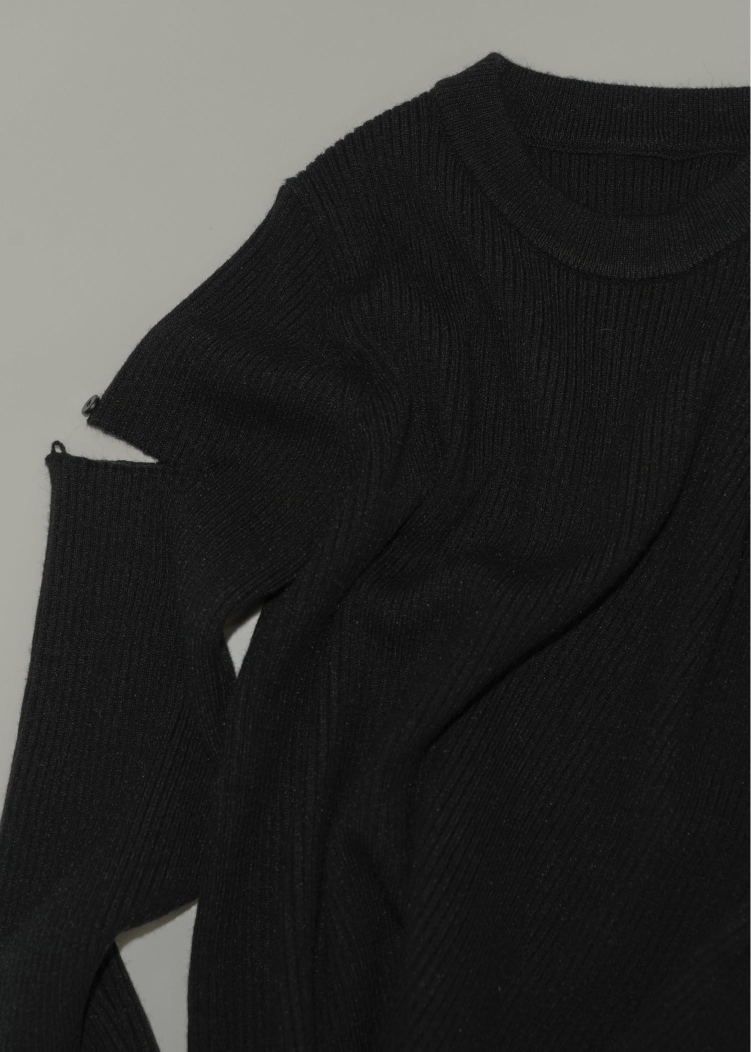 sleeve side notch rib knit