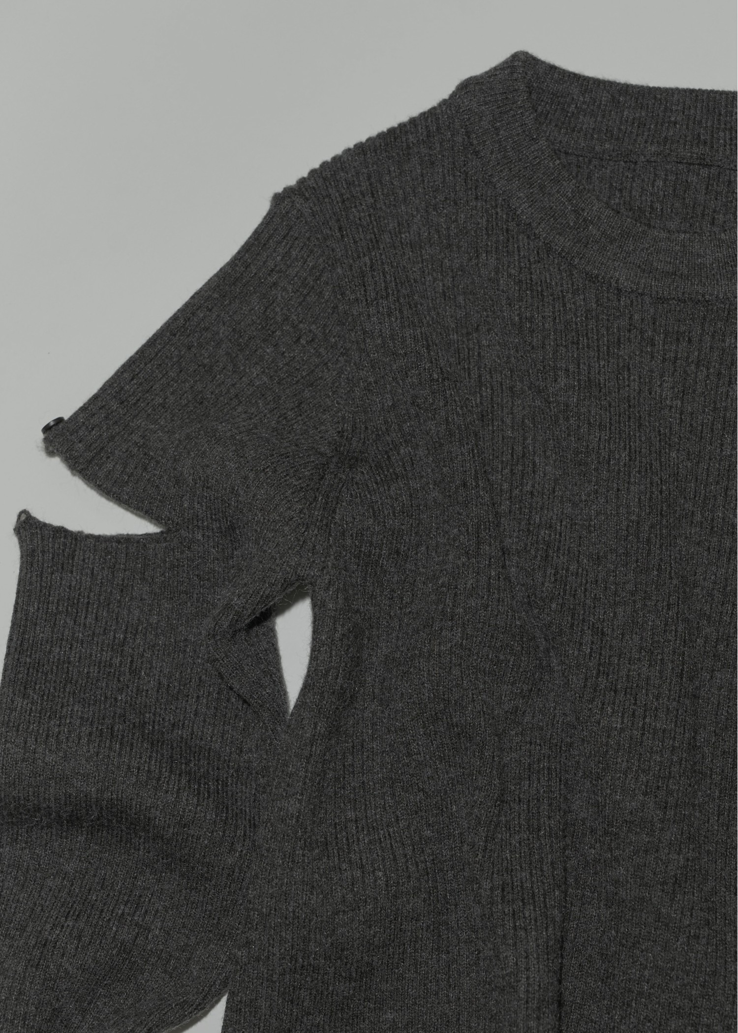 sleeve side notch rib knit