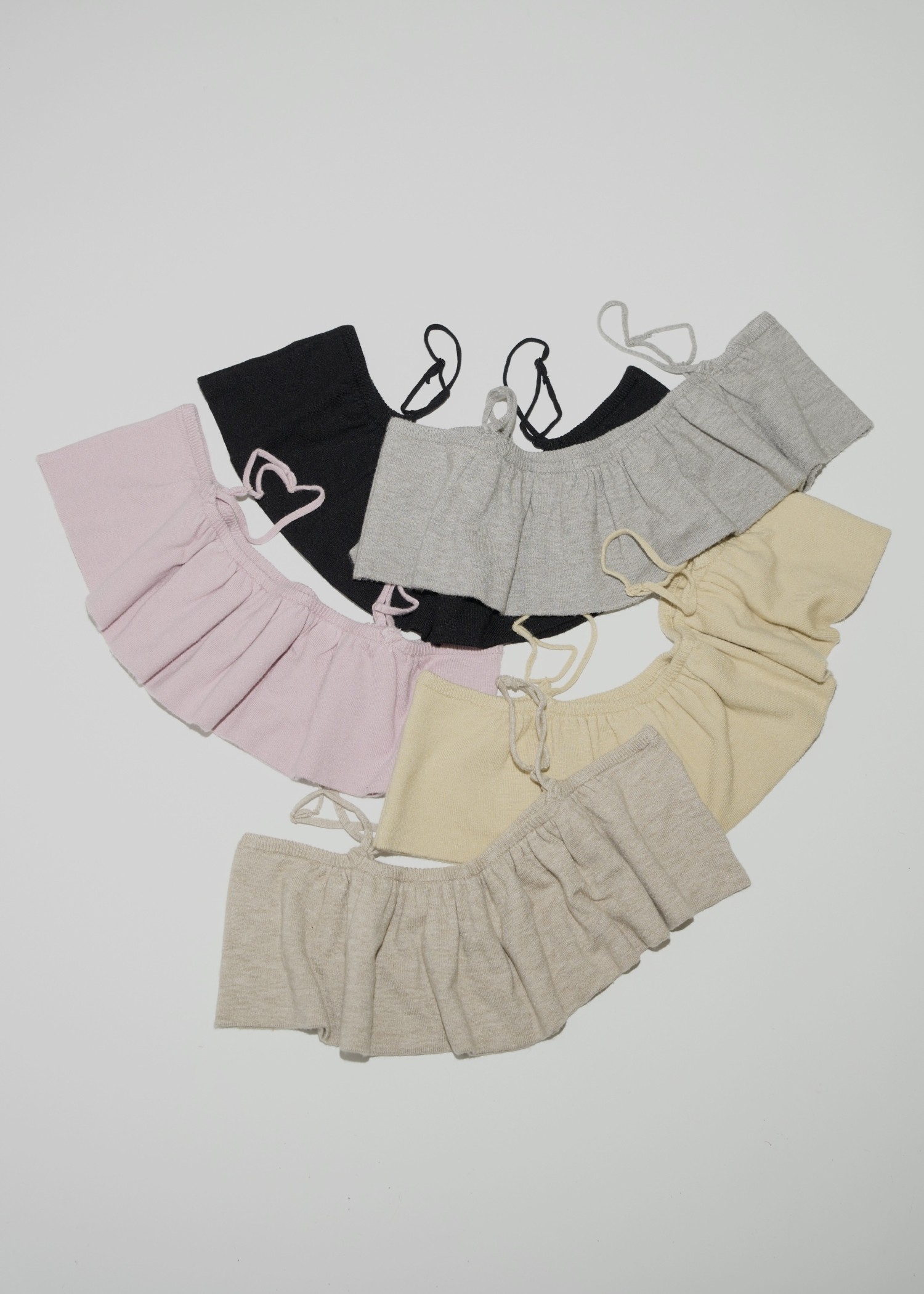 gather flare cropped knit cami