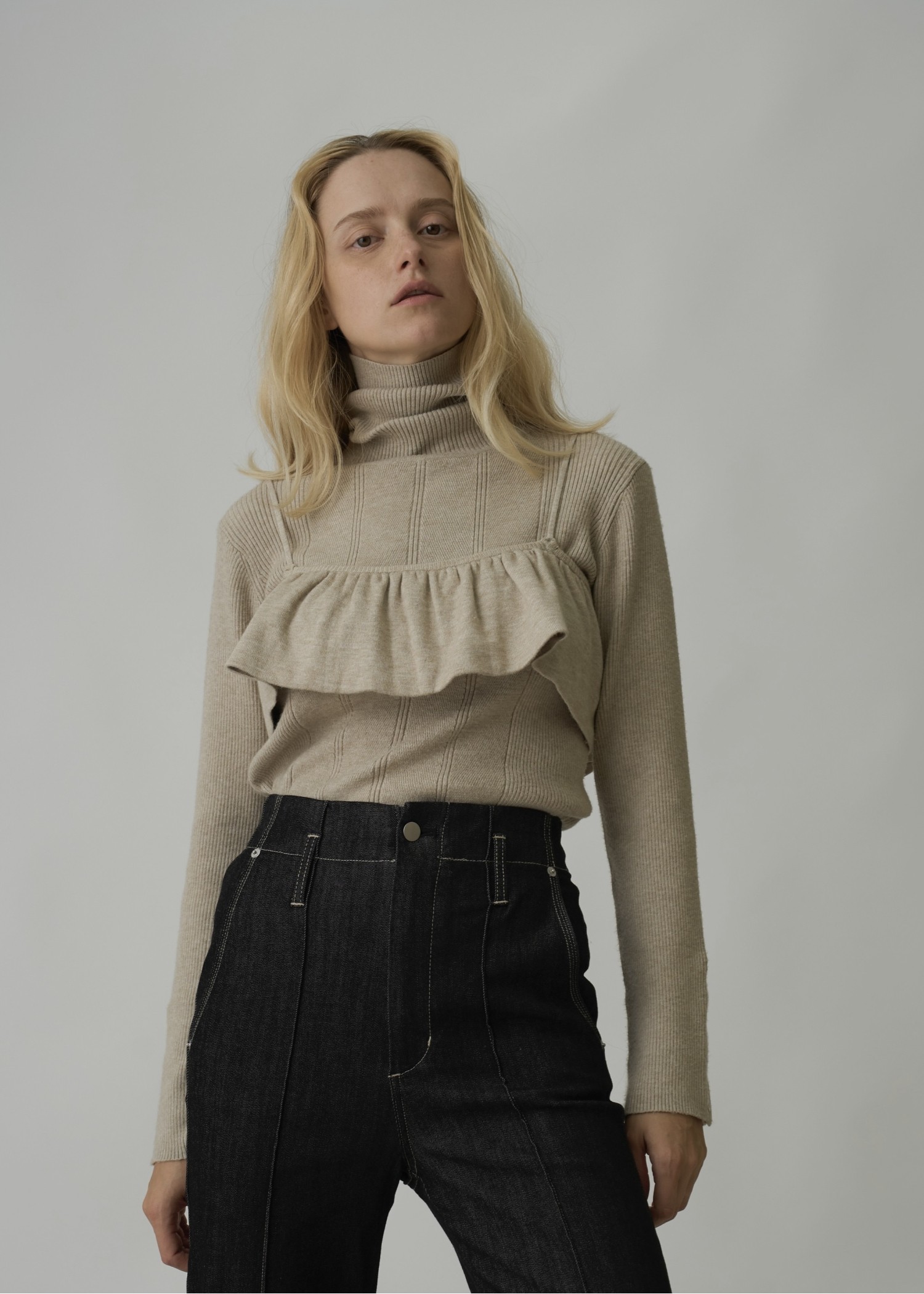 gather flare cropped knit cami