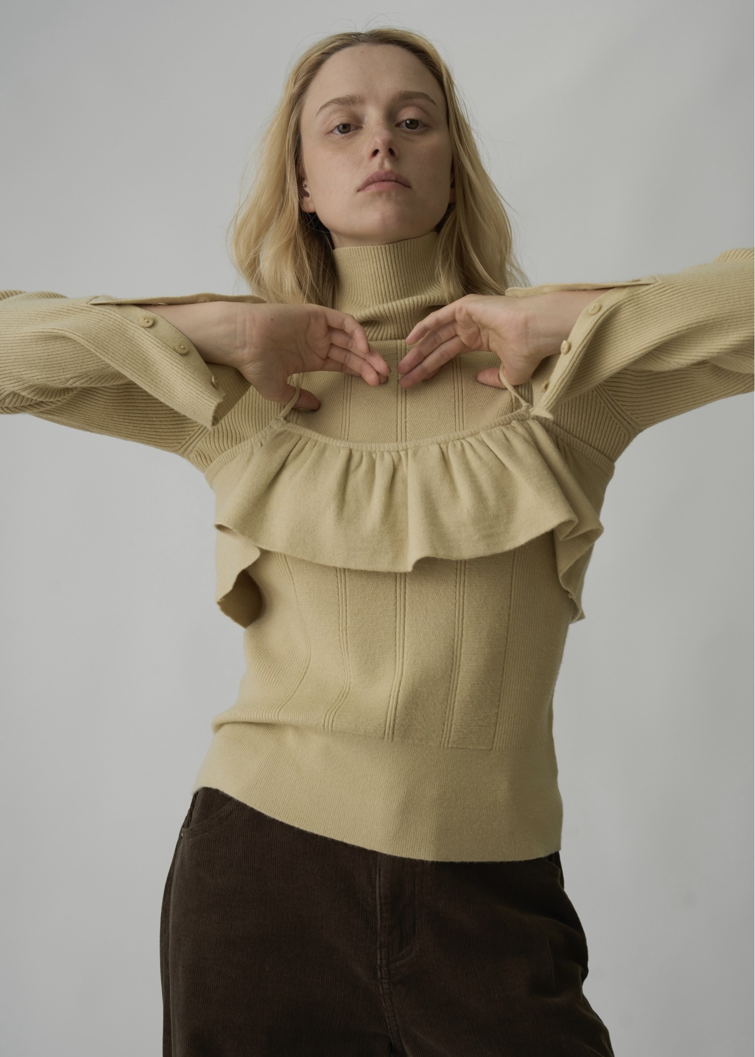 gather flare cropped knit cami