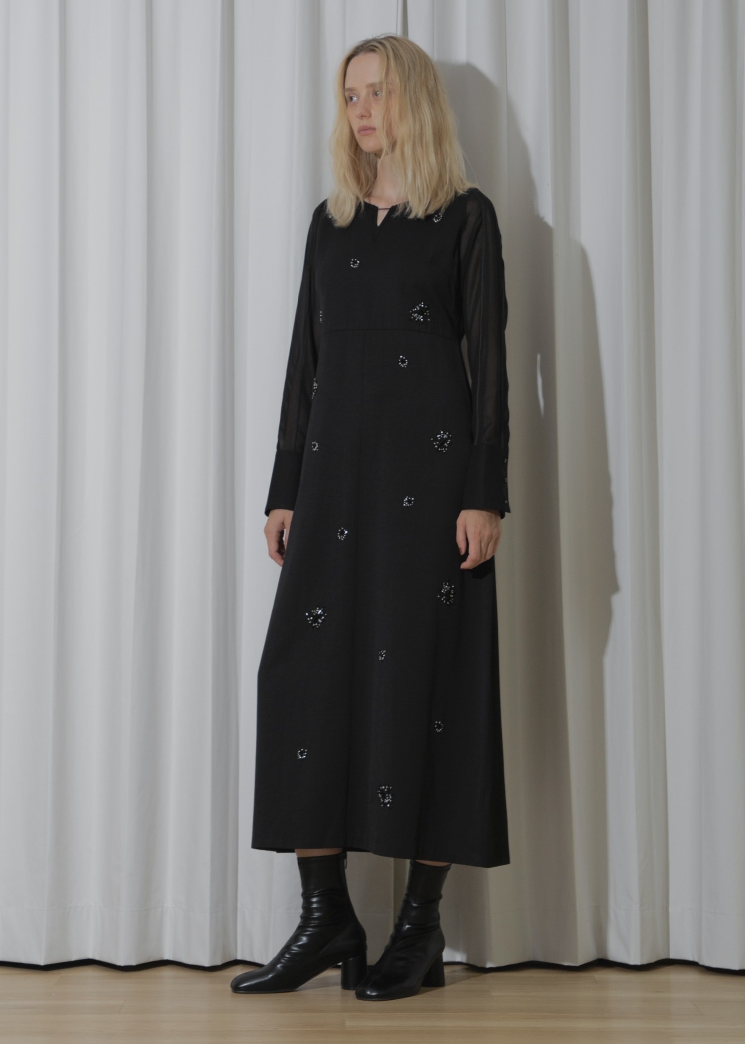 bijou motif sheer sleeve graceful OP