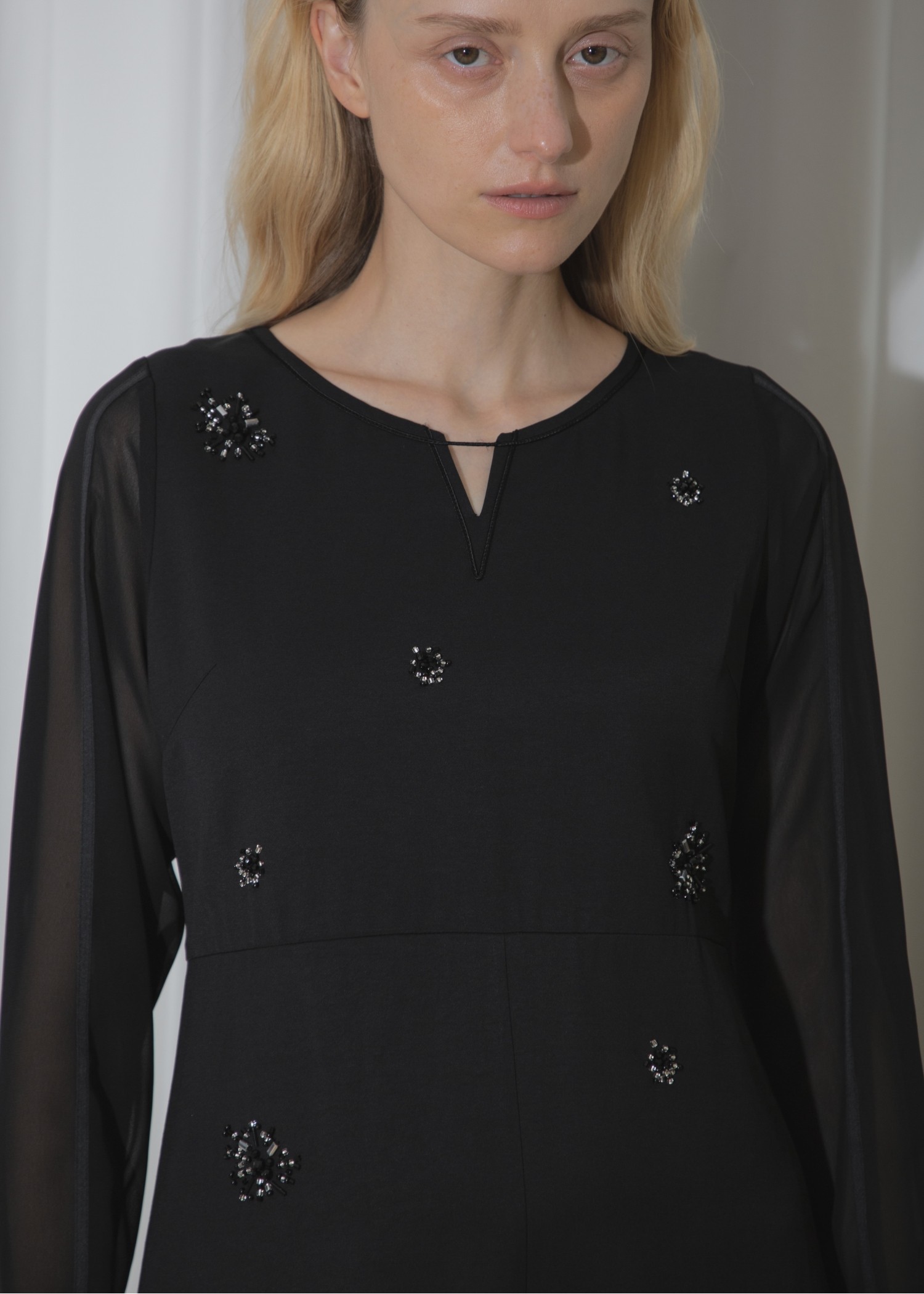 bijou motif sheer sleeve graceful OP