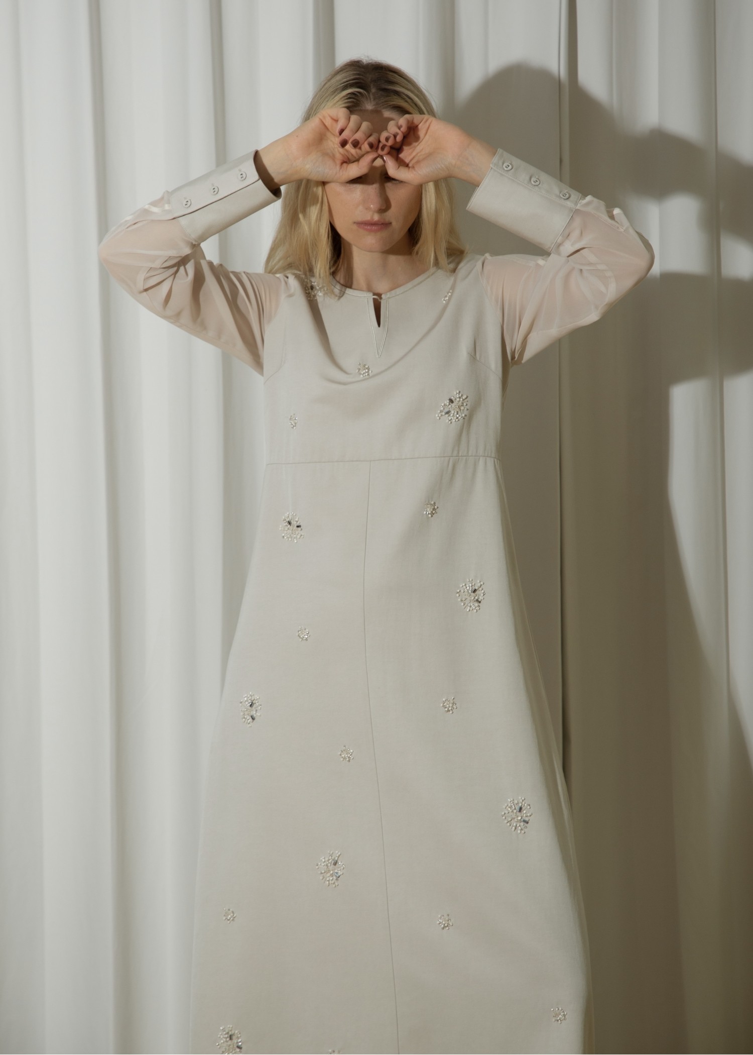 bijou motif sheer sleeve graceful OP