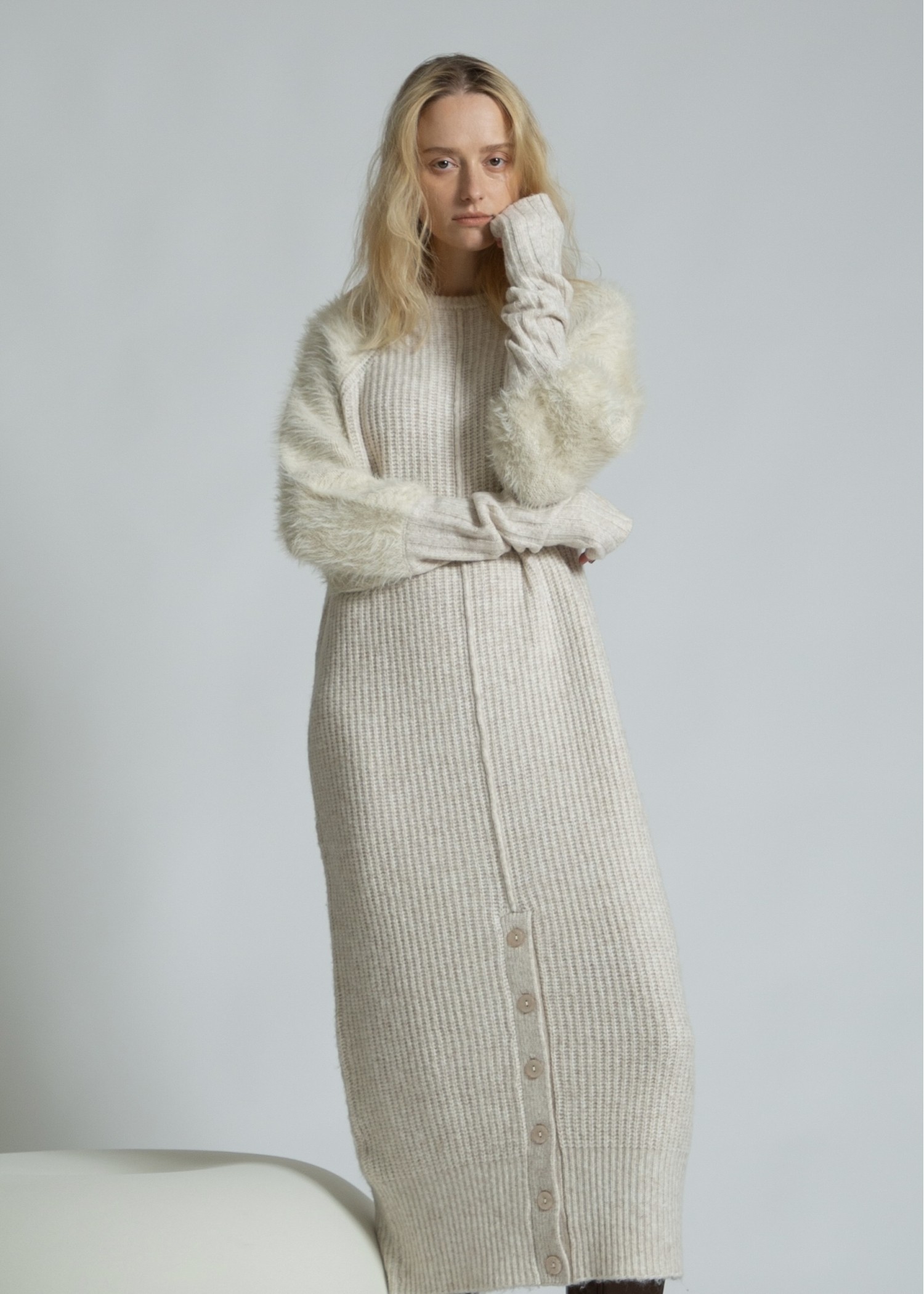 shaggy sleeve finger hole long knit op