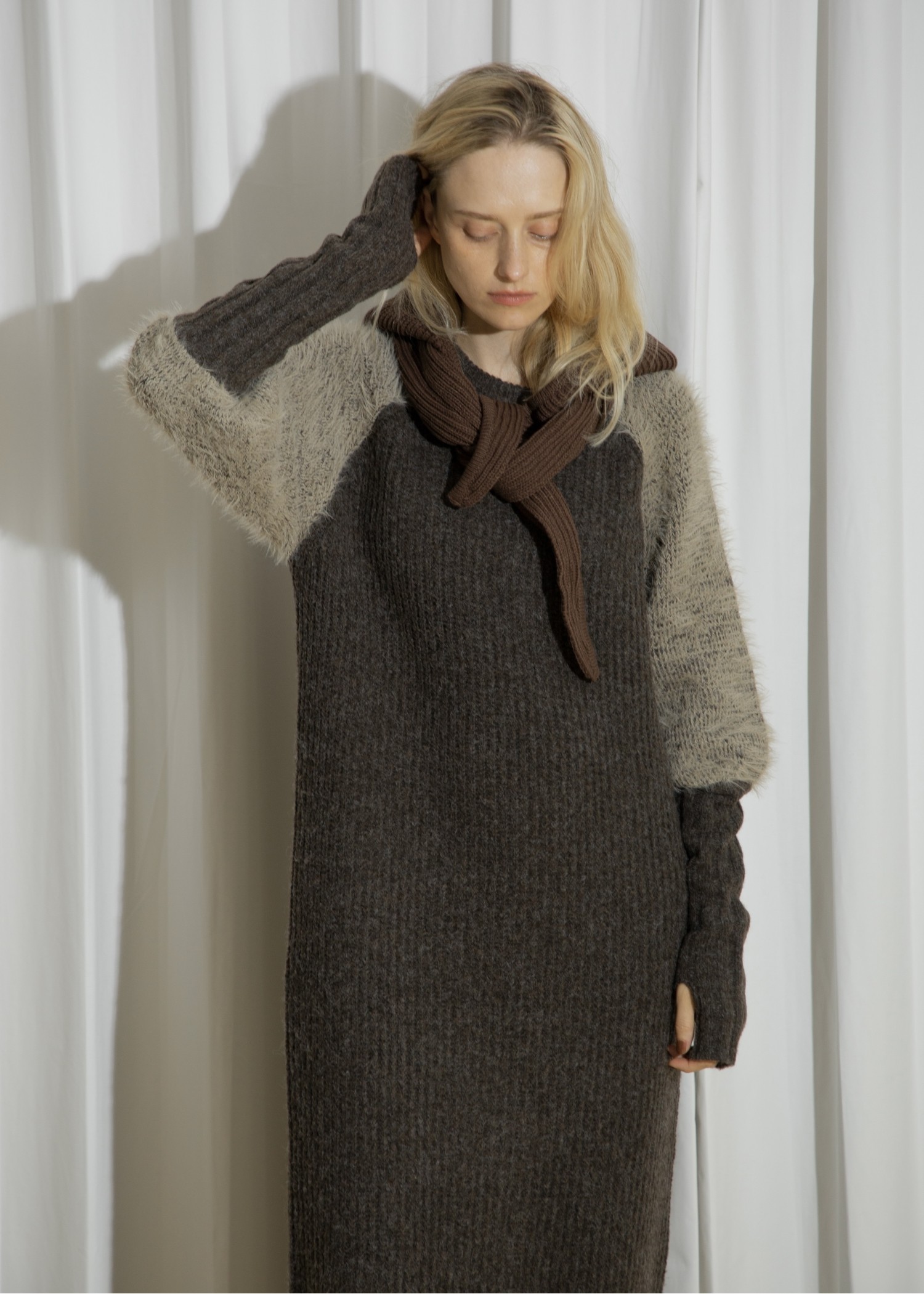 shaggy sleeve finger hole long knit op