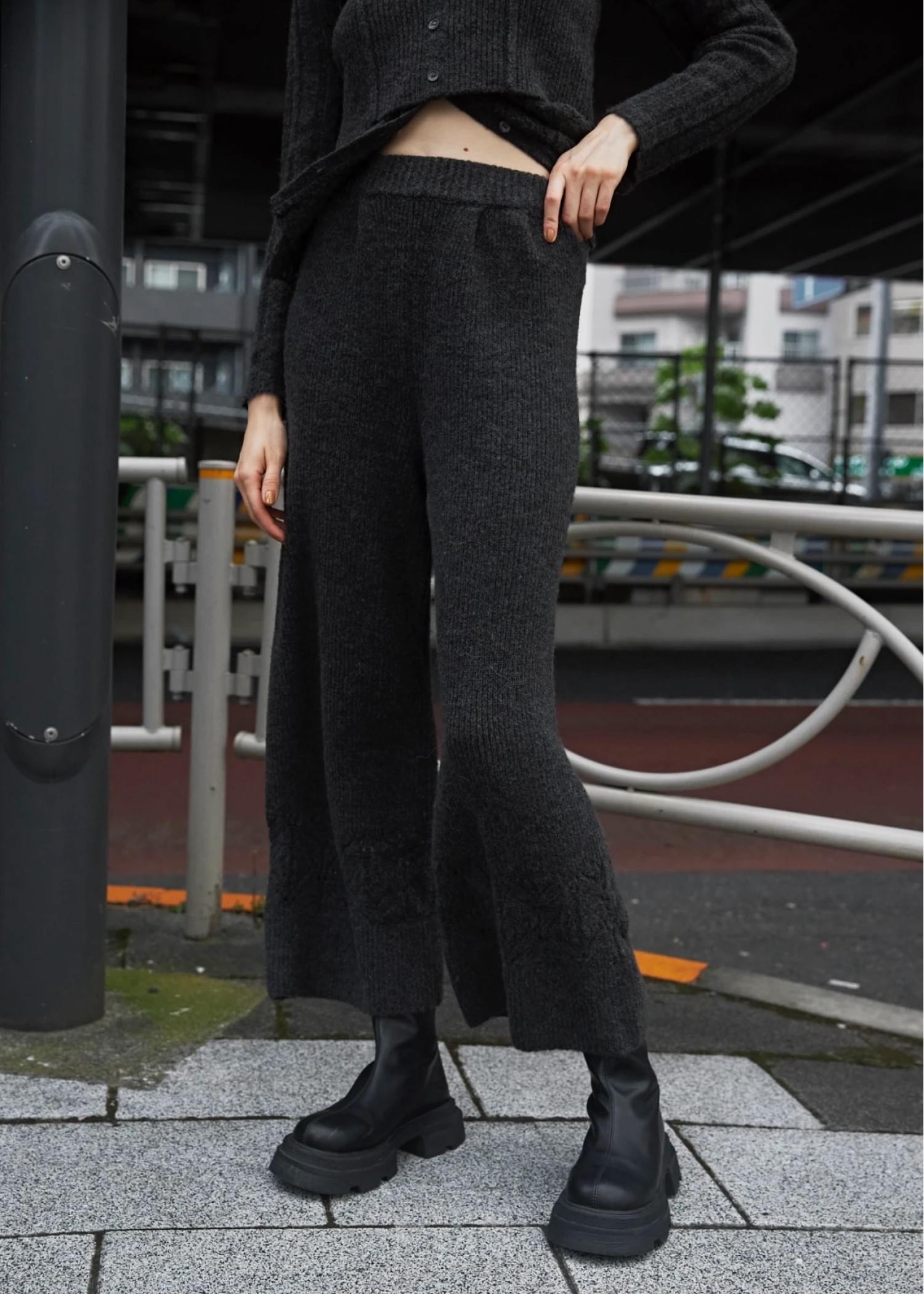 switching hem sheer crochet knit PT