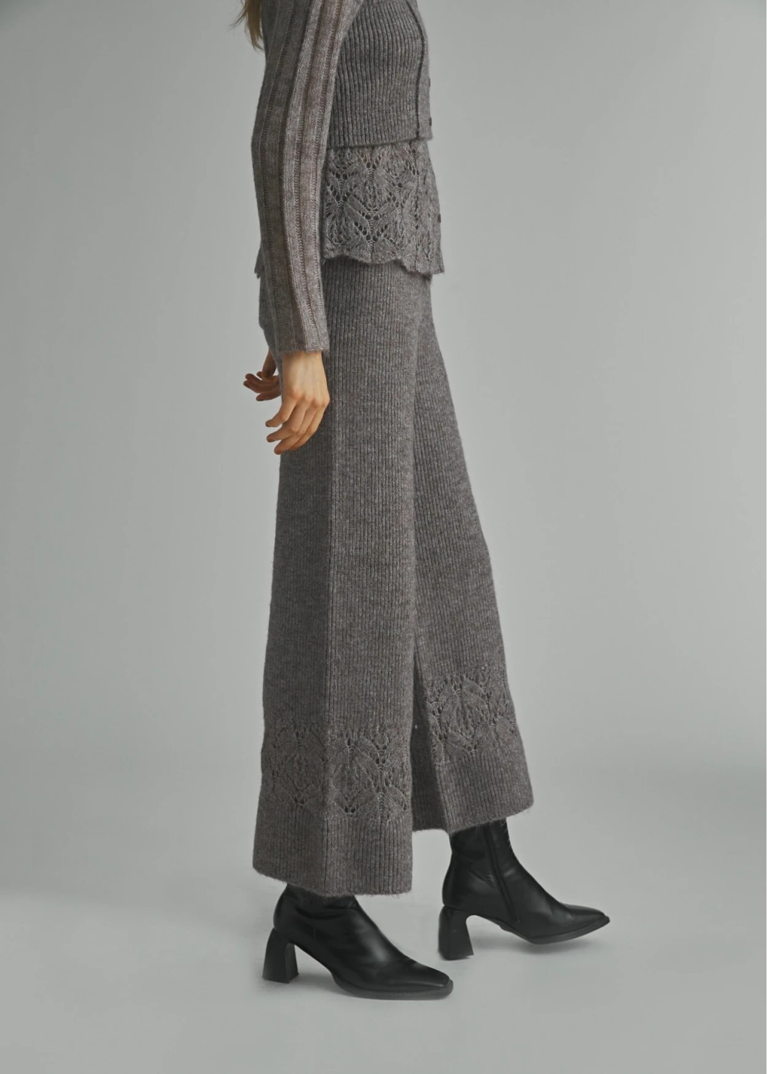 switching hem sheer crochet knit PT