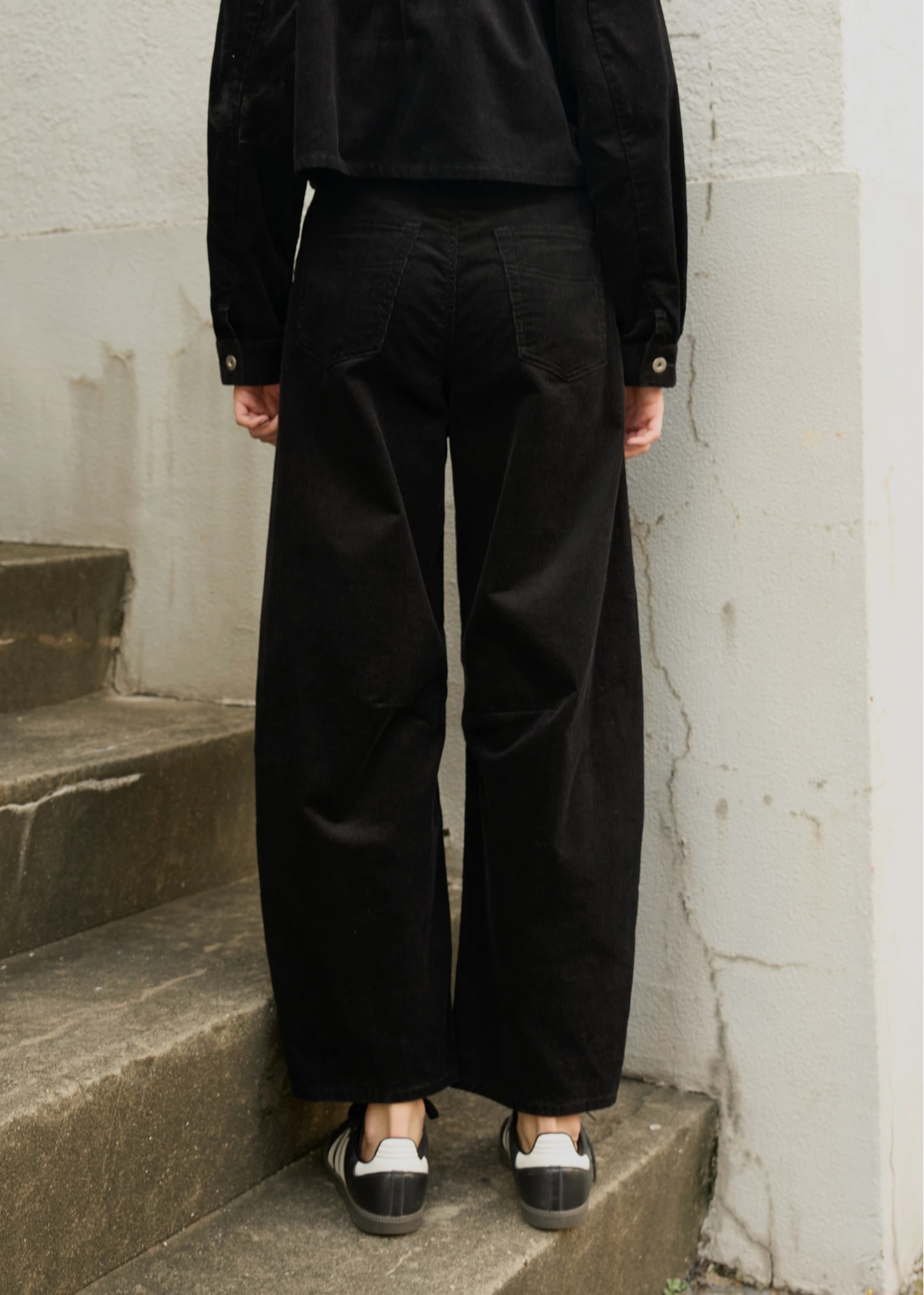 corduroy darts curve silhouette PT