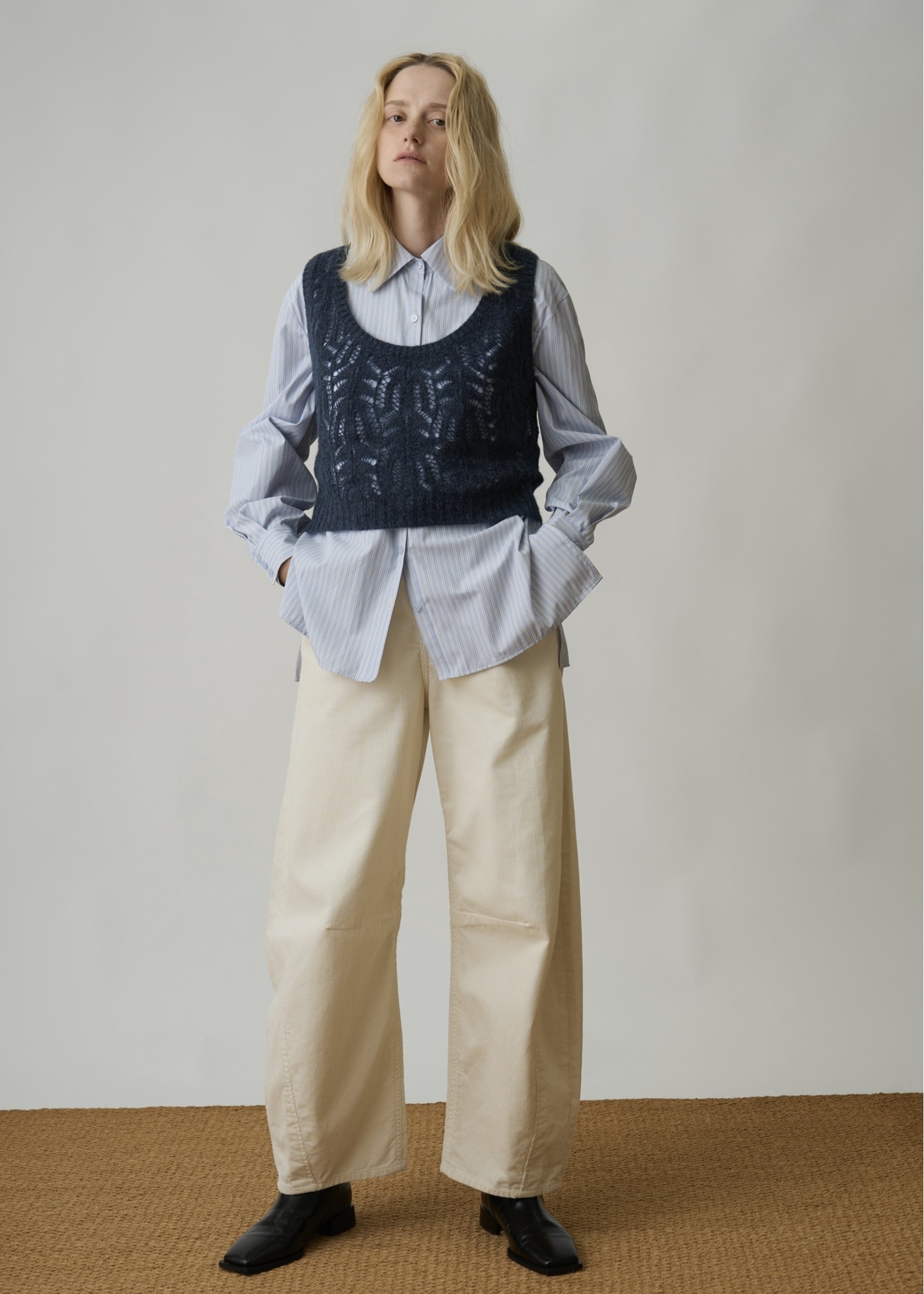 corduroy darts curve silhouette PT