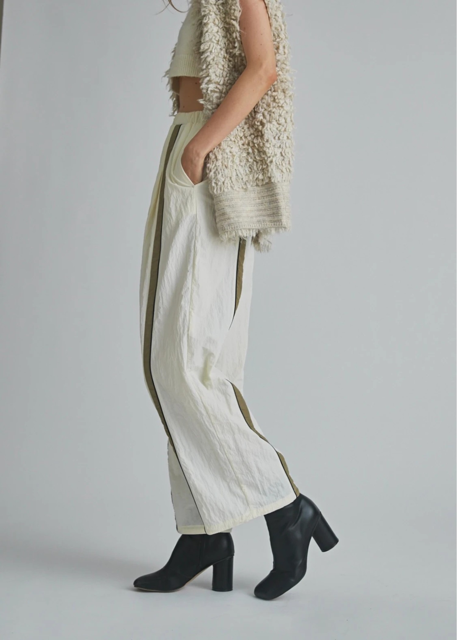 bi color line nylon wide PT