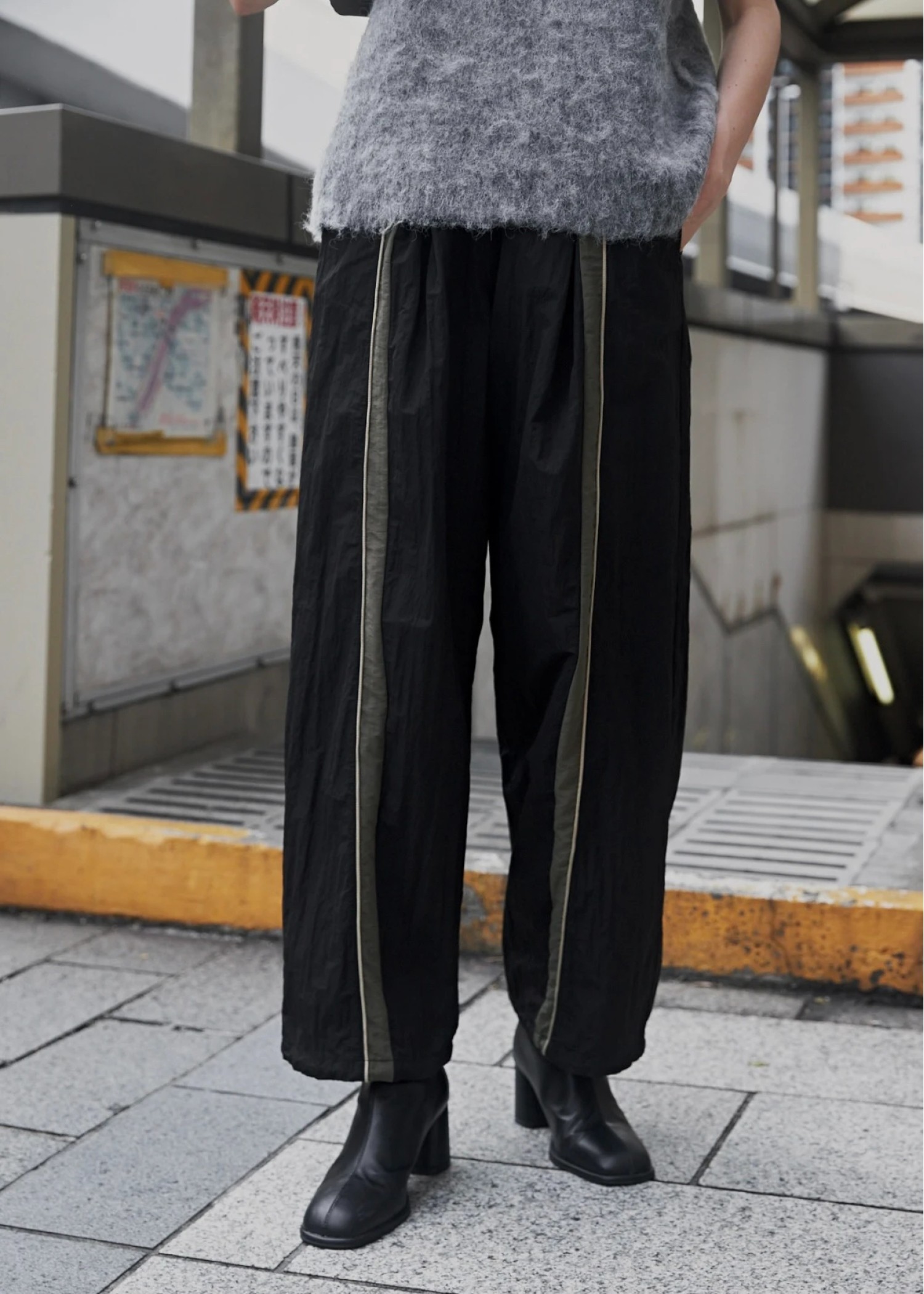 bi color line nylon wide PT