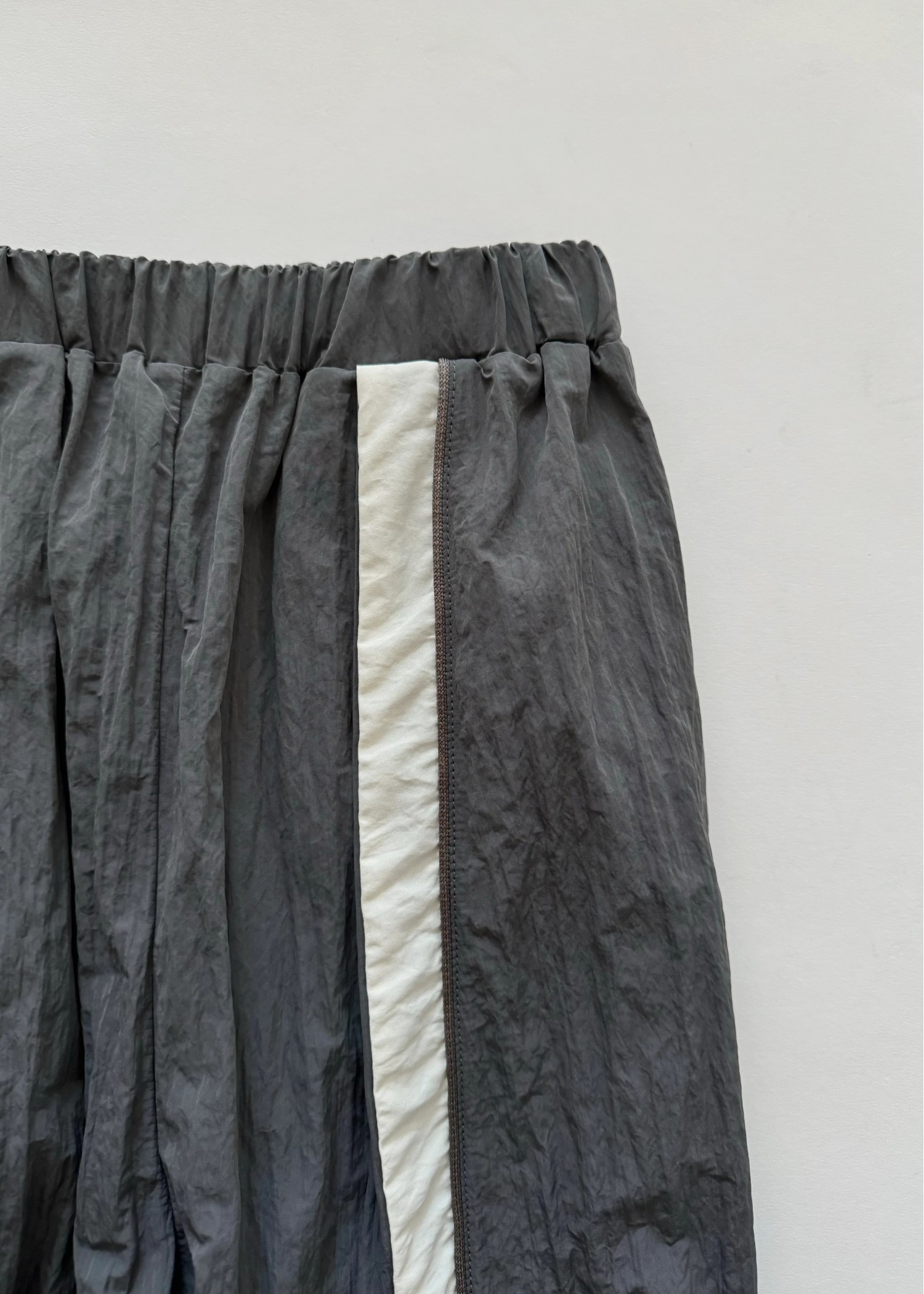 bi color line nylon wide PT