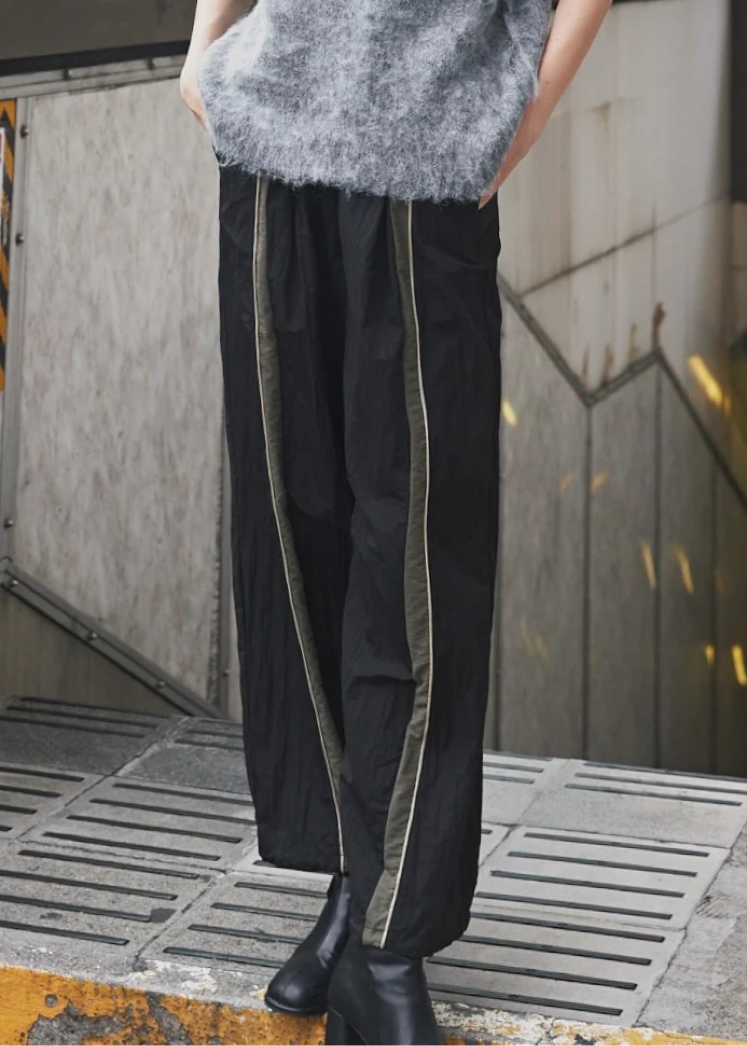 bi color line nylon wide PT