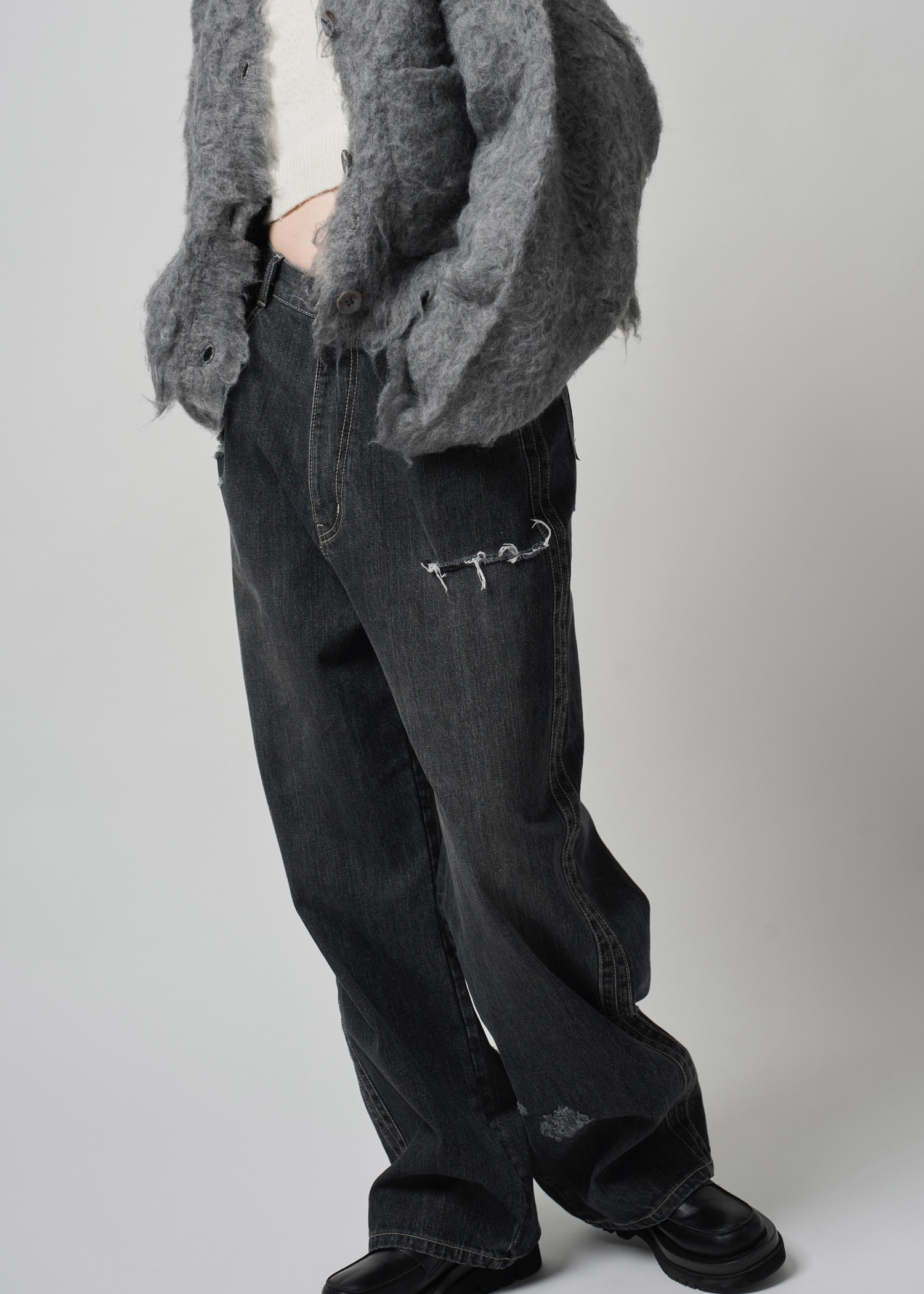 loose distressed effect denim PT