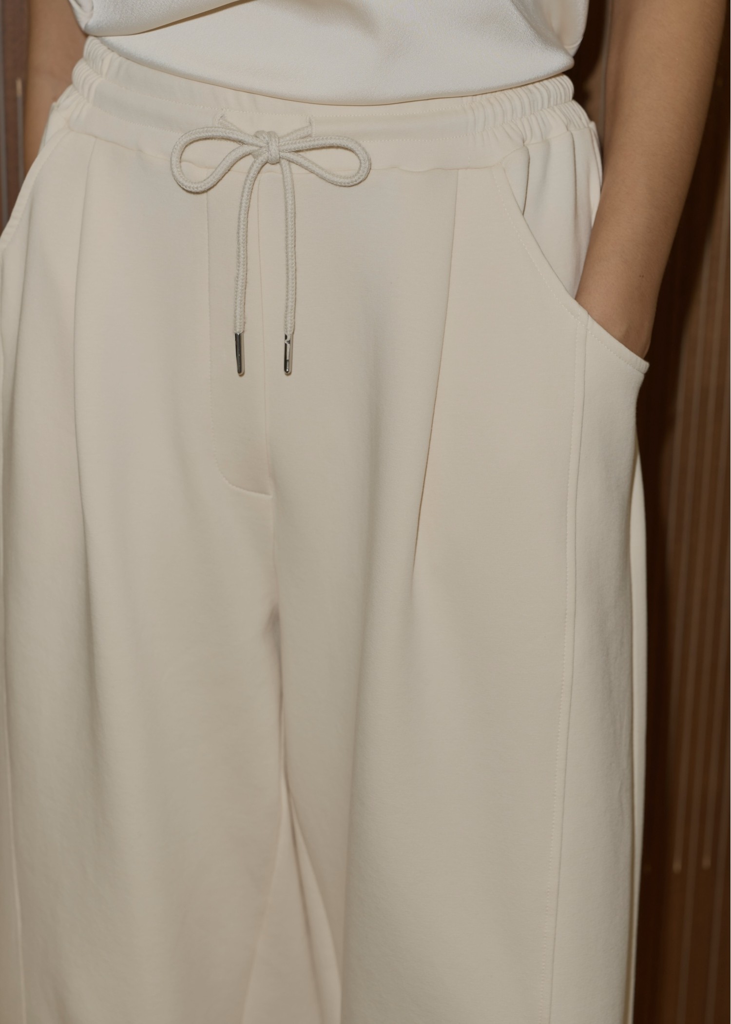 ponte conversion tuck indulgent PT