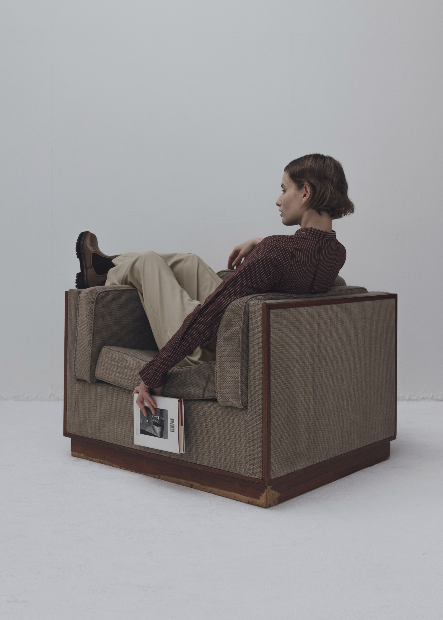 many tuck panel wide PT