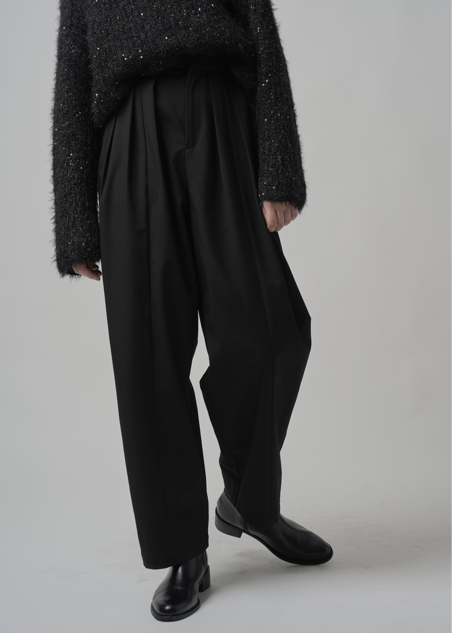 many tuck panel wide PT