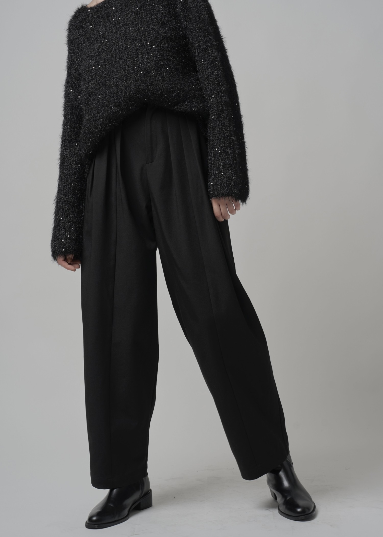 many tuck panel wide PT