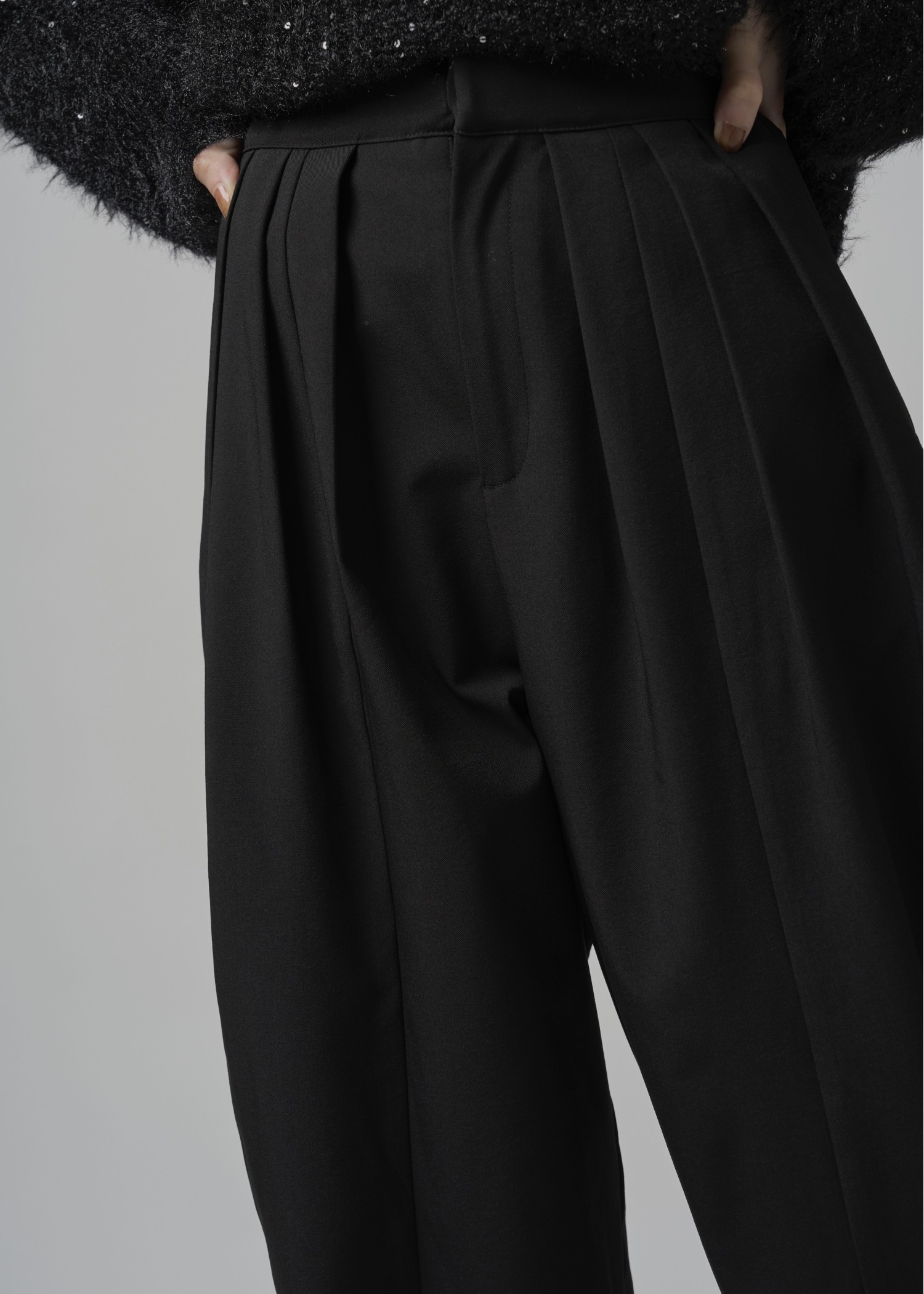 many tuck panel wide PT