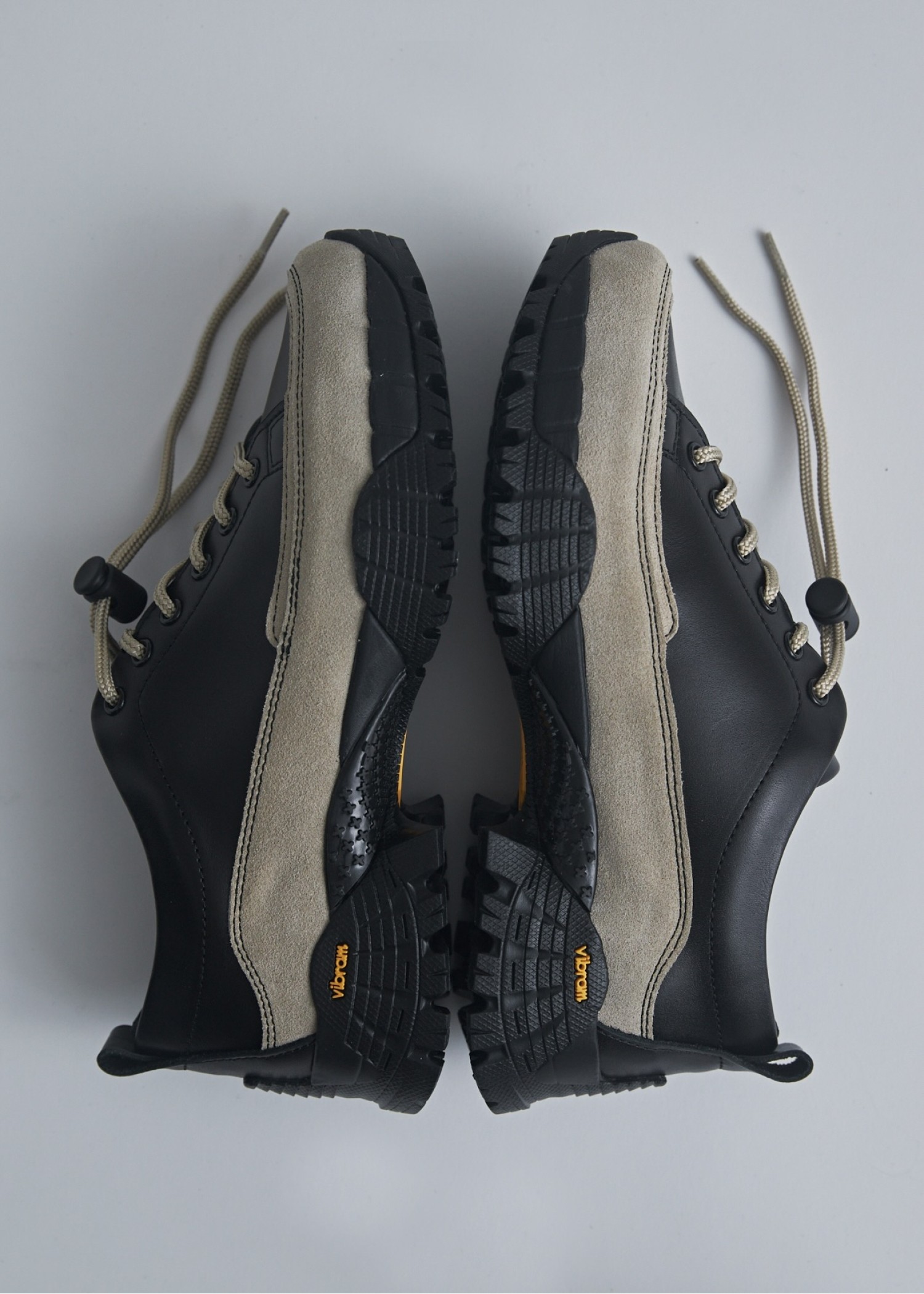 YOAK × WILLFULLY collaboration shoes