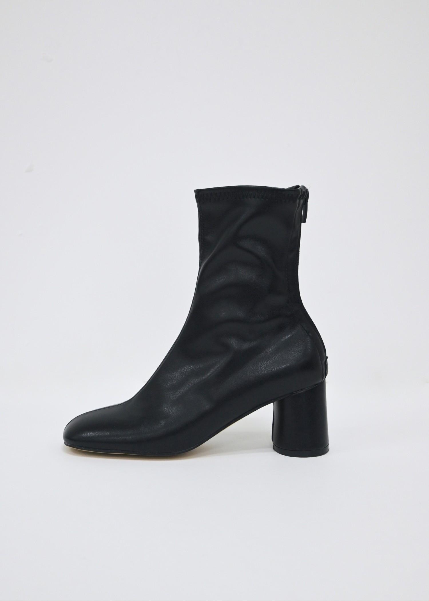 round heel short boots