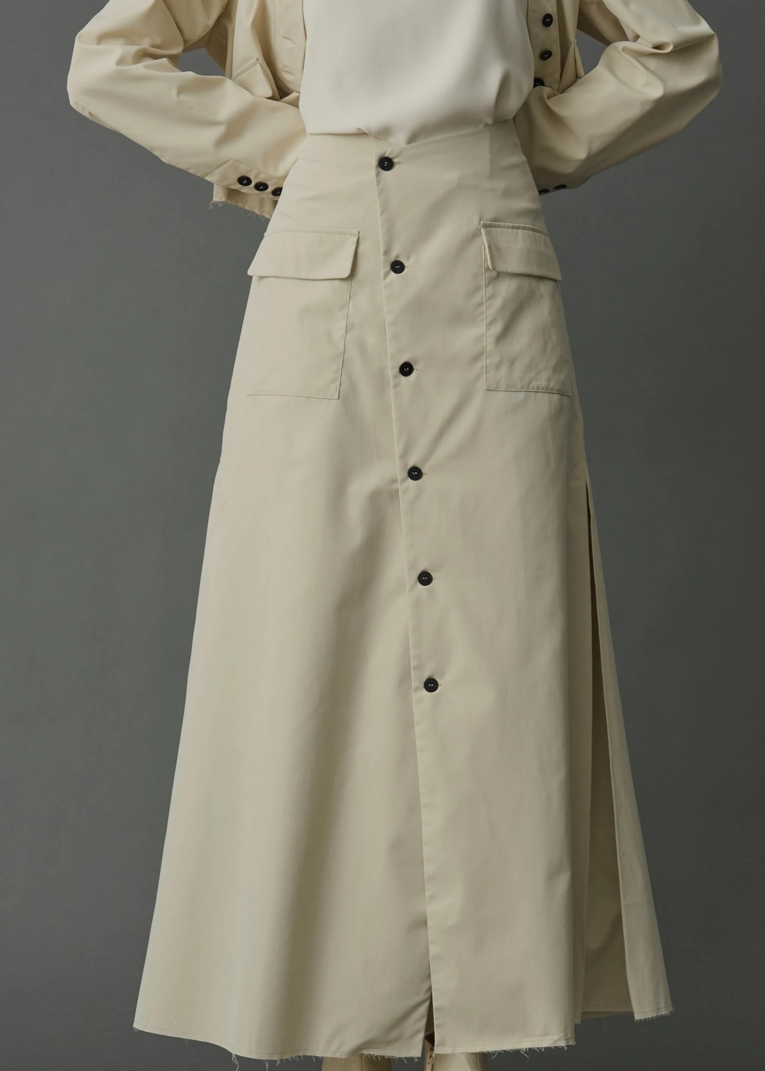 side box tuck wrap flare bi color button SK