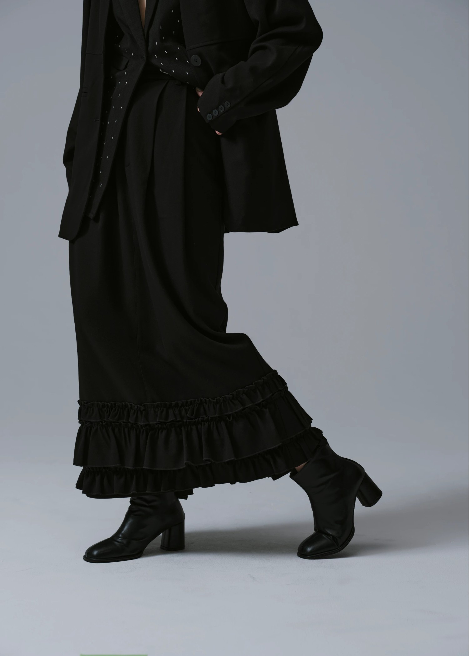 hem frill tuck pencil SK