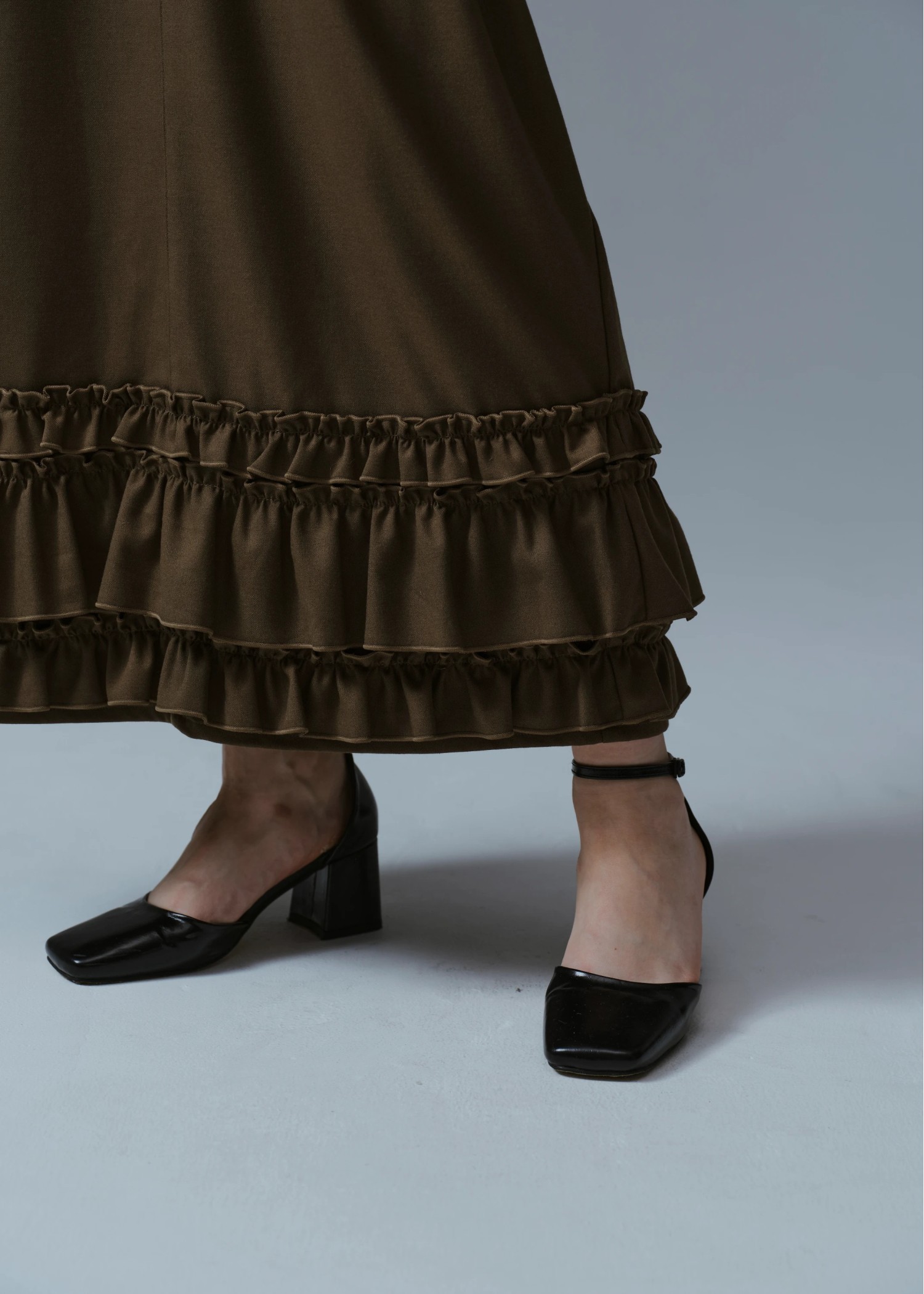 hem frill tuck pencil SK