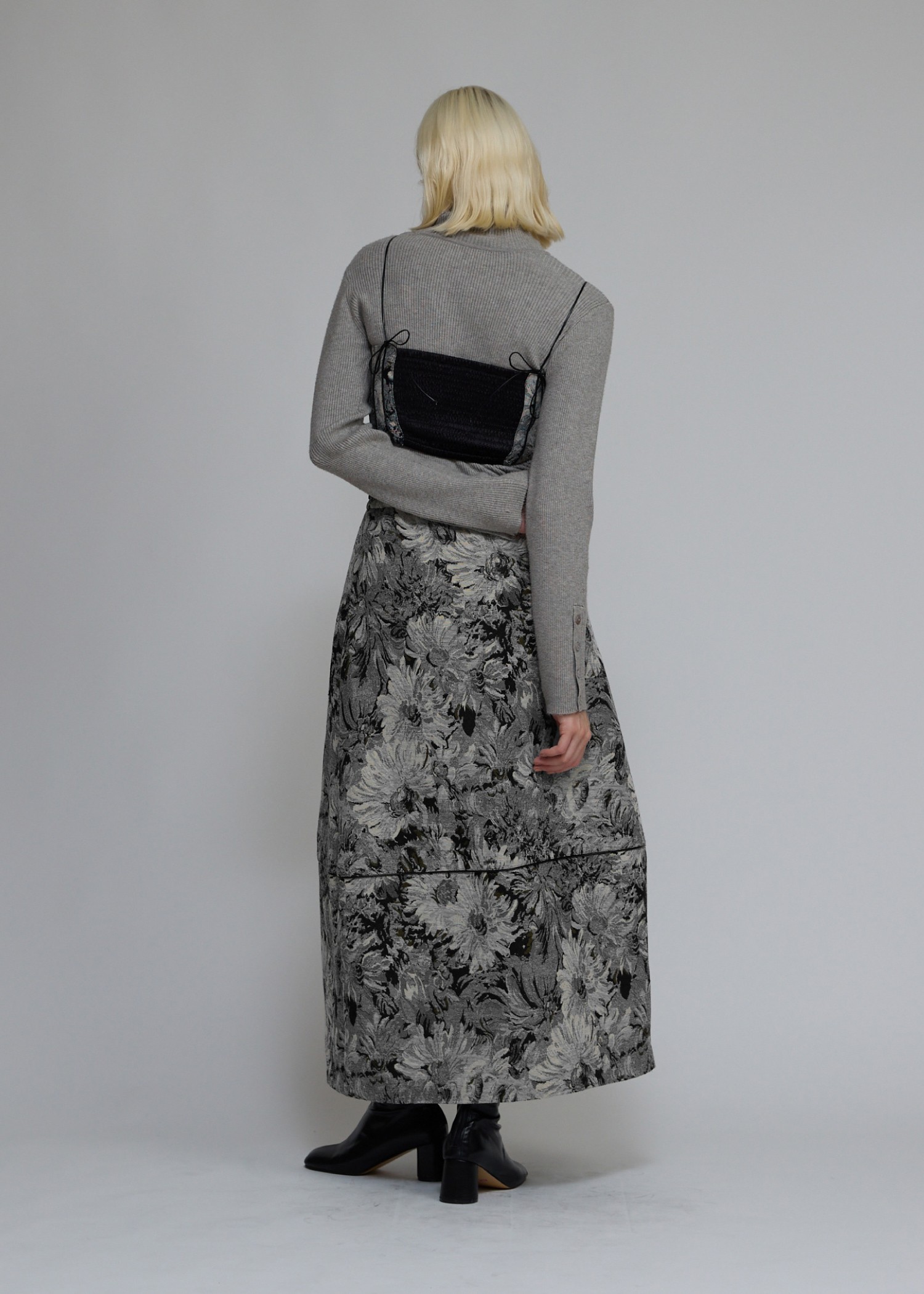 gobelin bustier & constructive cocoon SK set up