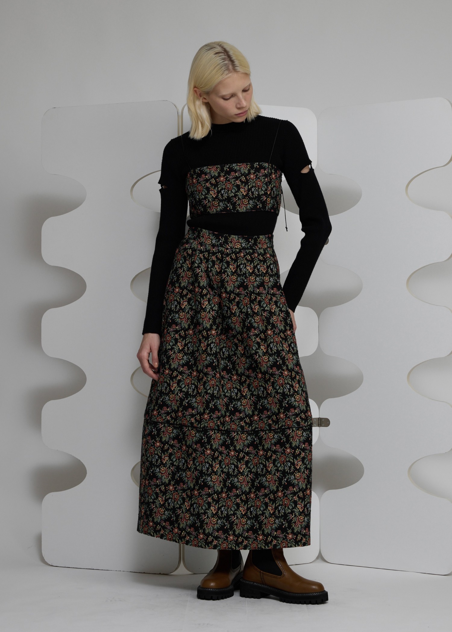 gobelin bustier & constructive cocoon SK set up